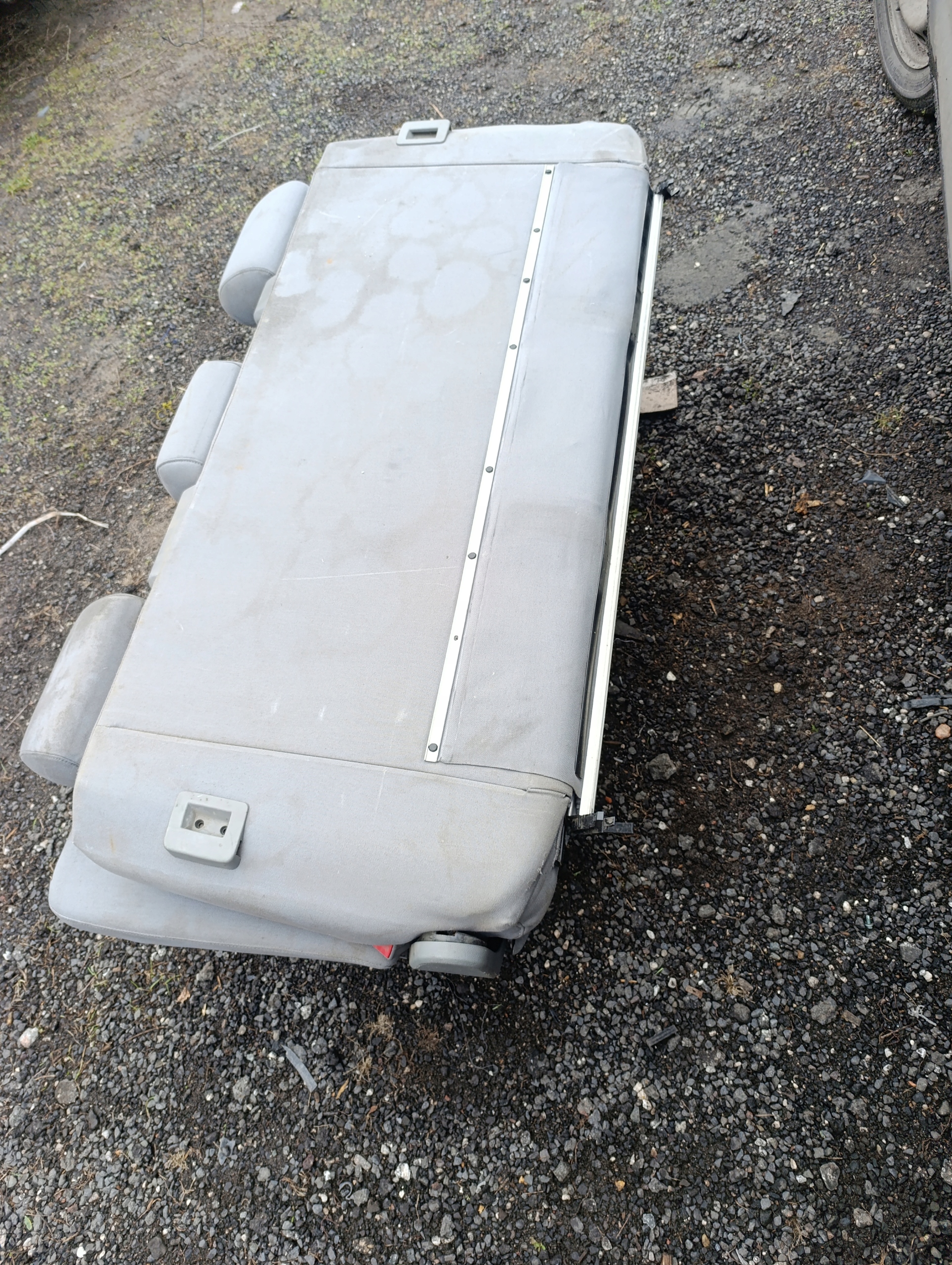 VW T5 T5 LIFT T6 MULTIVAN Sitz Sitz TROJKA LAWKA Sitz TRZYOSOBOWE