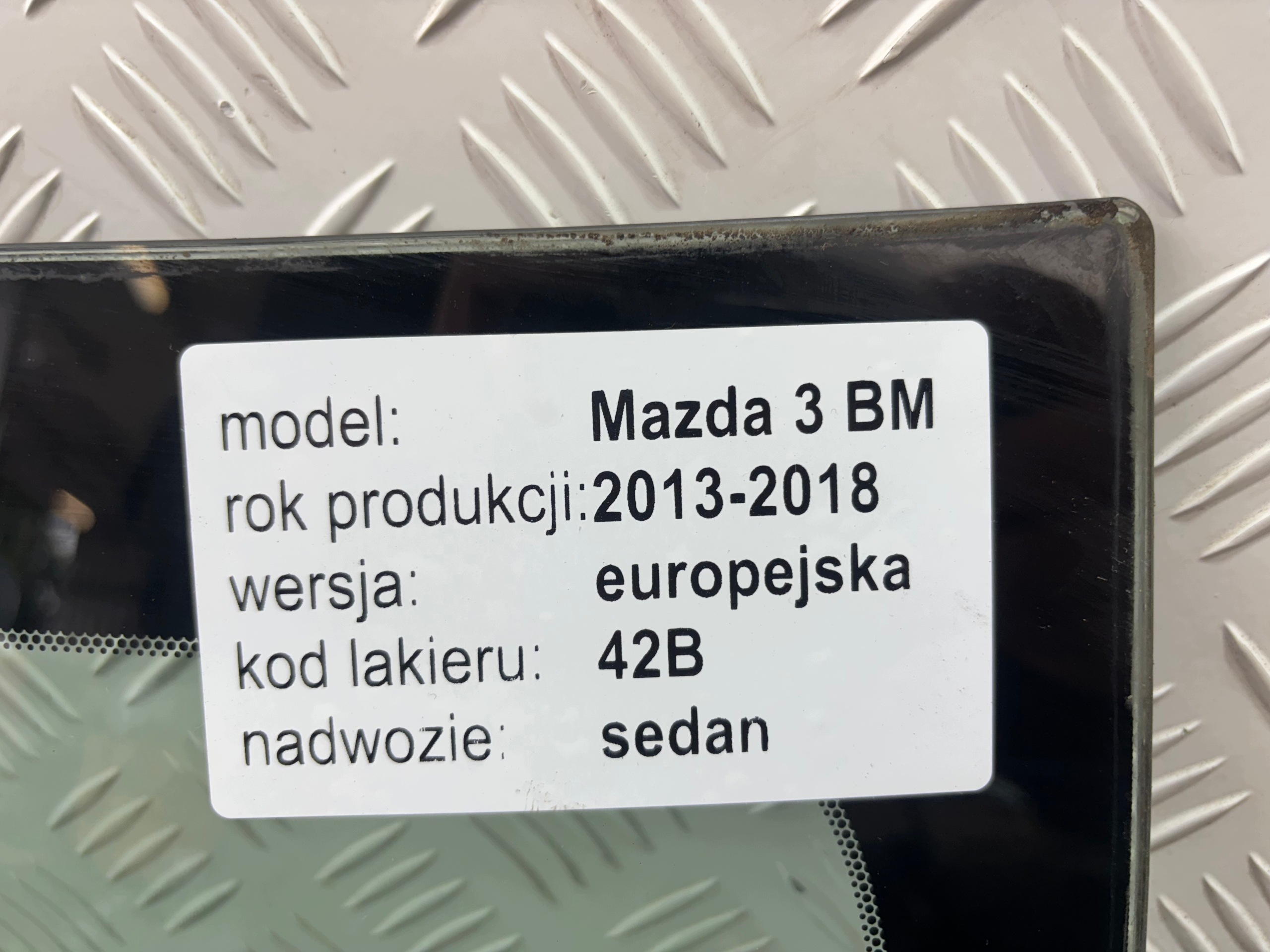MAZDA 3 BM 13-17 window front iron front SENSOR KAMERA AGC AUTOMOTIVE