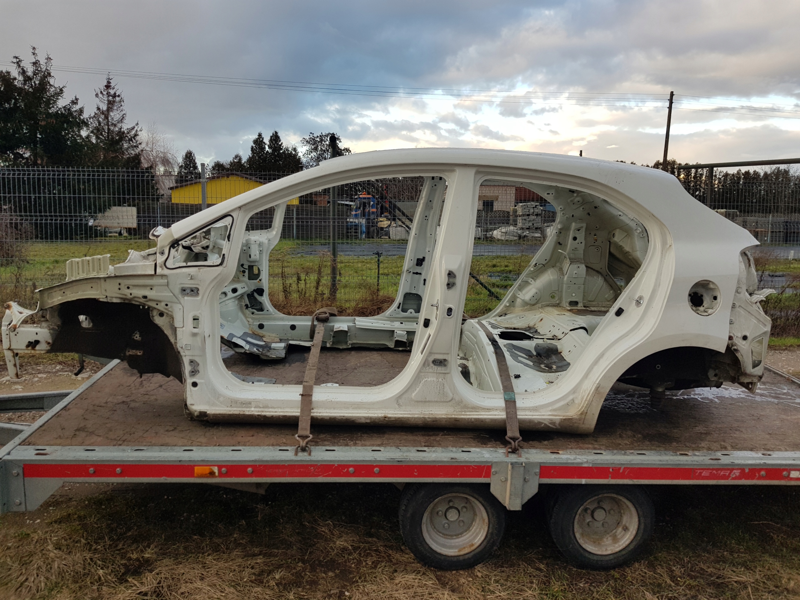 KIA RIO III LONGHERONE parafango Destra posteriore 2011
