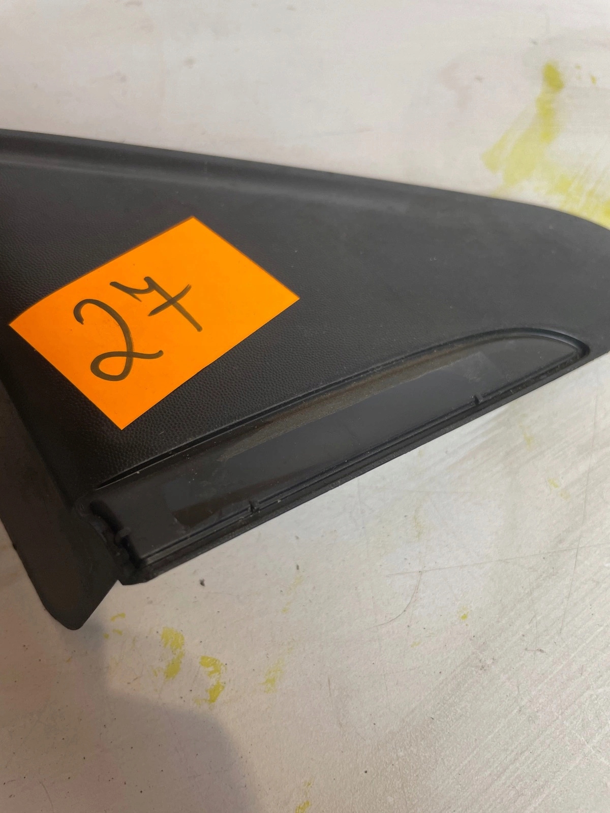 Couvre trojkat de couverture Aile Droite Avant Renault Clio IV