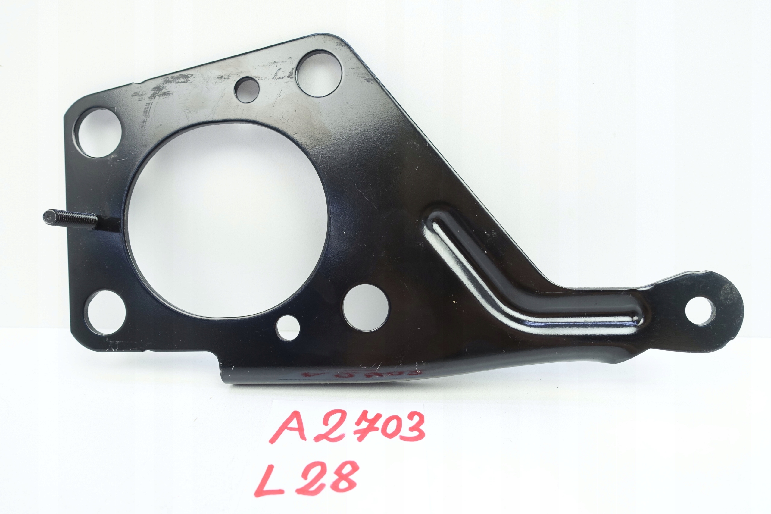 držák stěny předního AUDI A4 B8 8E0805499