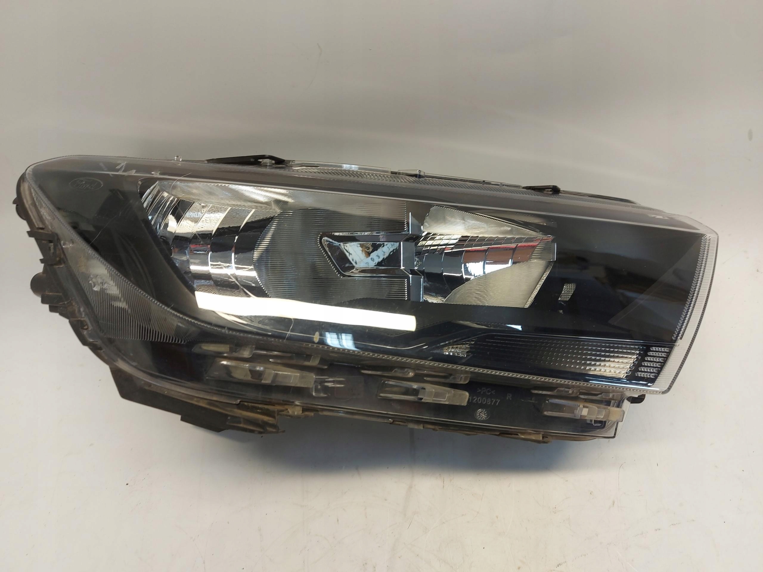 Ford Tourneo Connect III MK3 light right front RHD