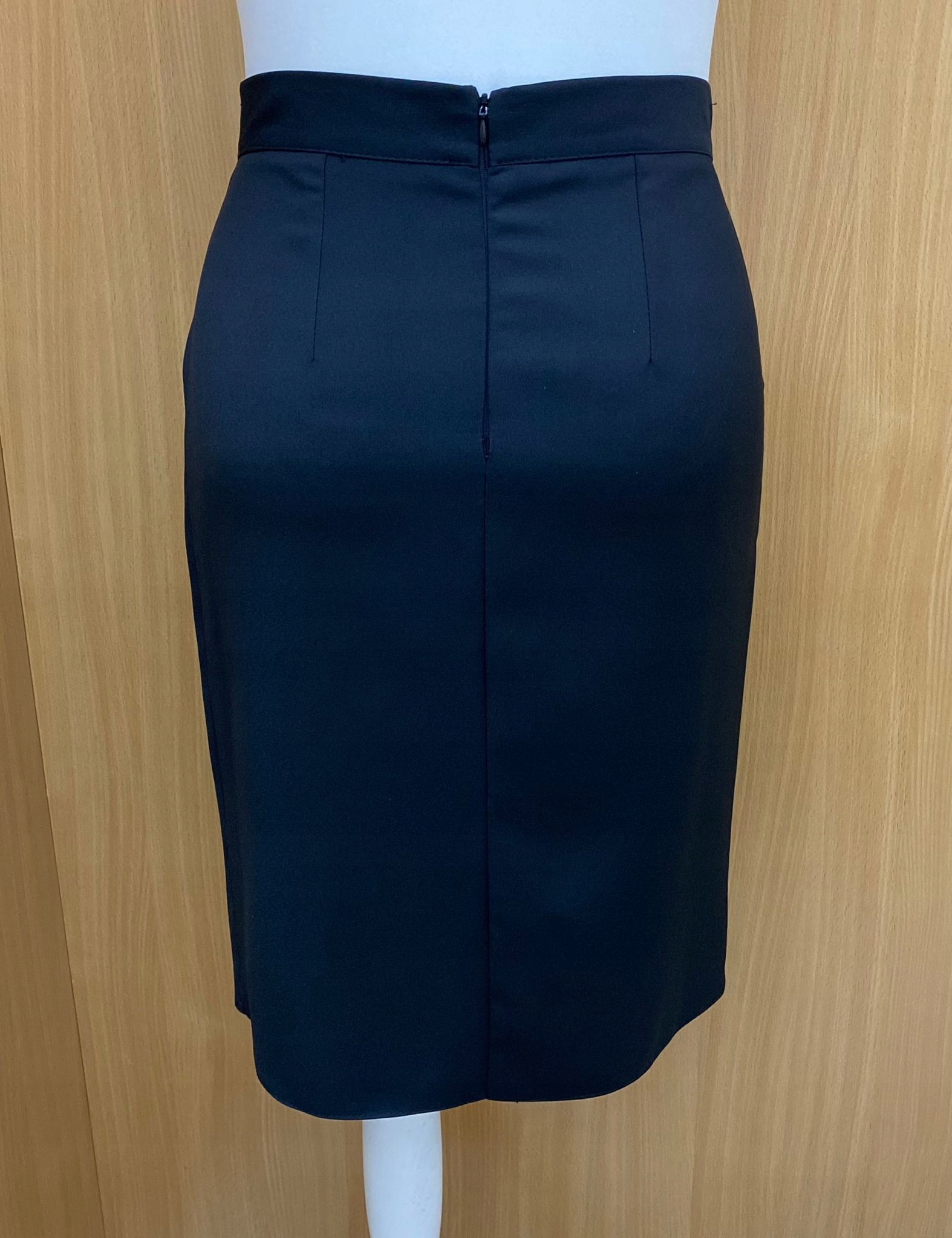 SPÓDNICA OŁÓWKOWA Z ZAŁOŻENIEM CZARNA r. 42 Rozmiar 42