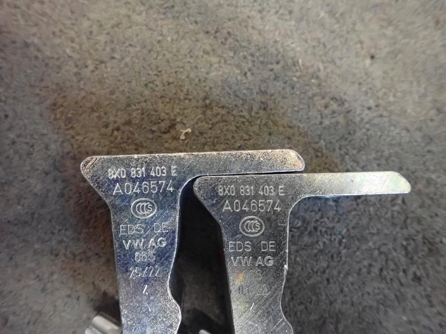 hinge door left front AUDI A1 2010- 8X0831403E