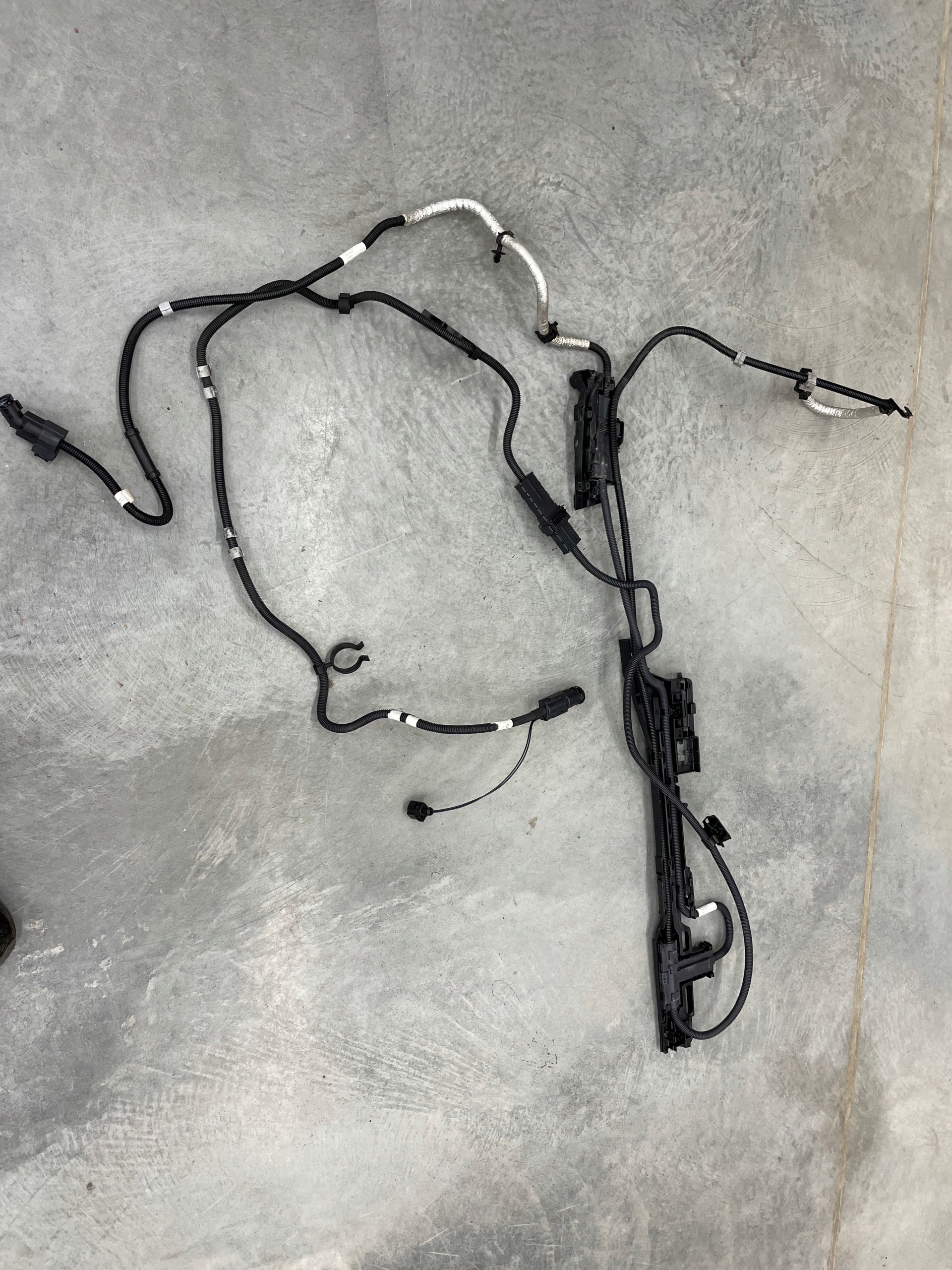 5WA131961 5WA131961L - Провід встановлення ADBLUE A3 8Y GOLF VIII