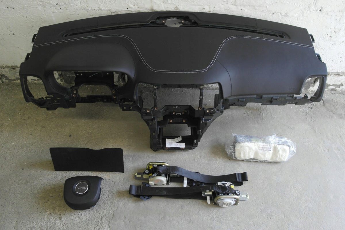 JEEP GRAND CHEROKEE WK2 SRT AIRBAG KOKPIT PULPIT za 3299 zł z