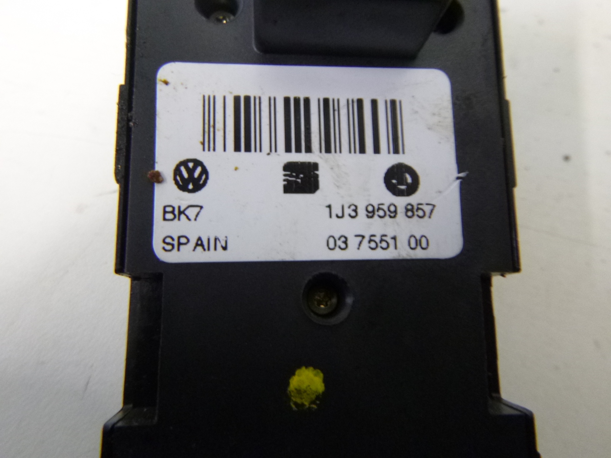 switch panel of the window left VW Golf IV 98r.