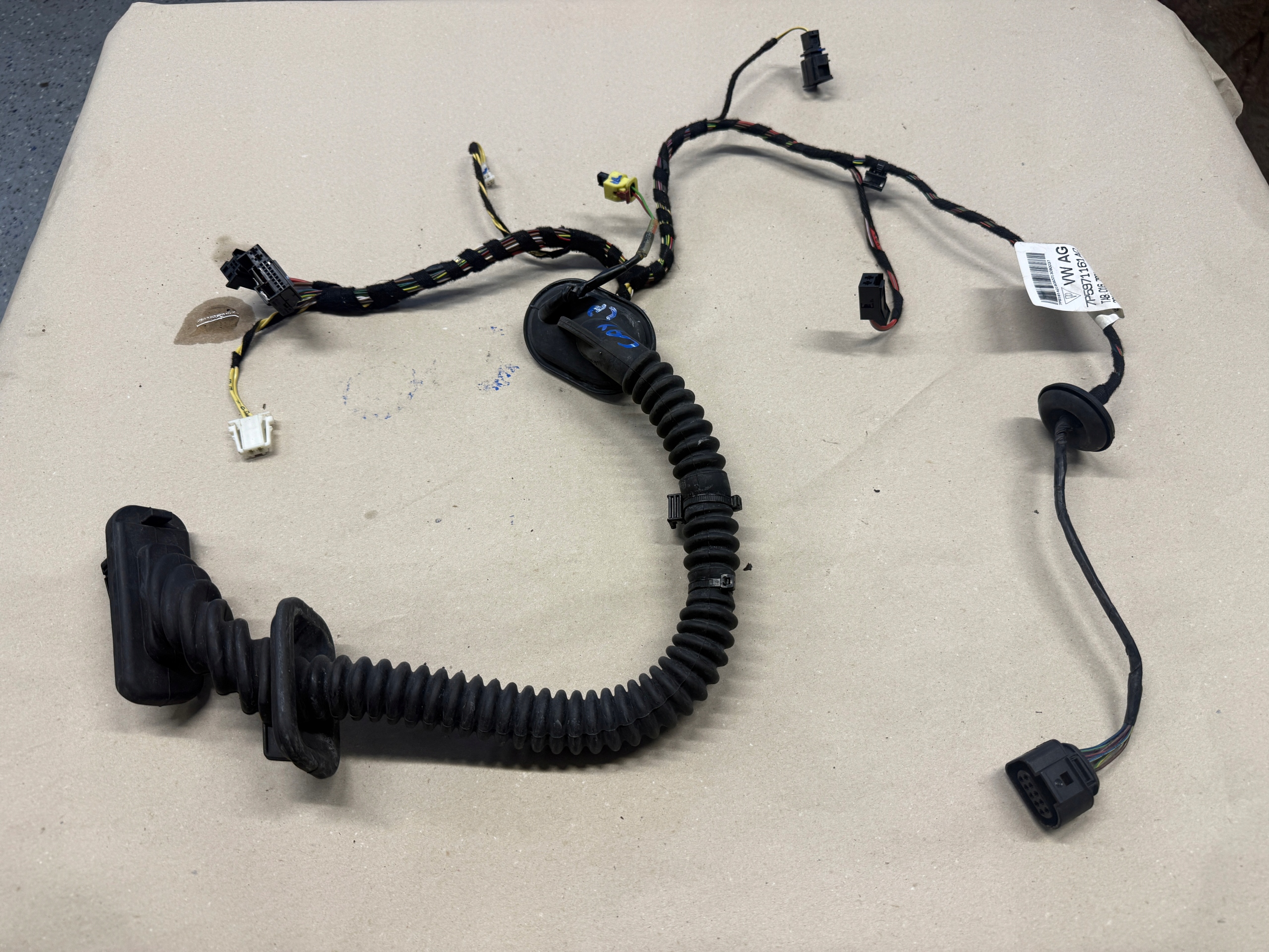 PORSCHE CAYENNE II 7P 92A wiring bundle door left front 7P5971161AQ