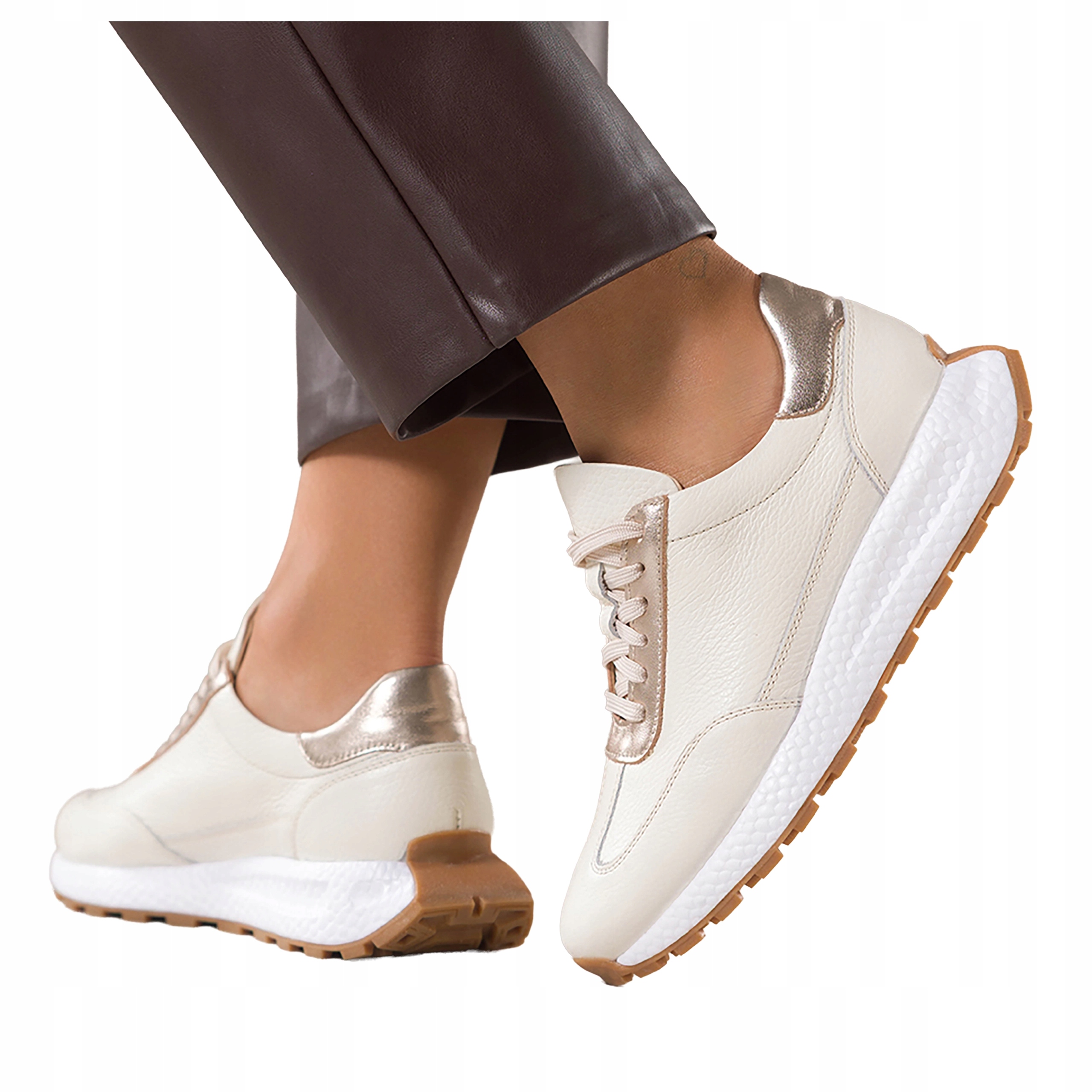 Béžové sportovní tenisky na platformě, kožené, velikost 38