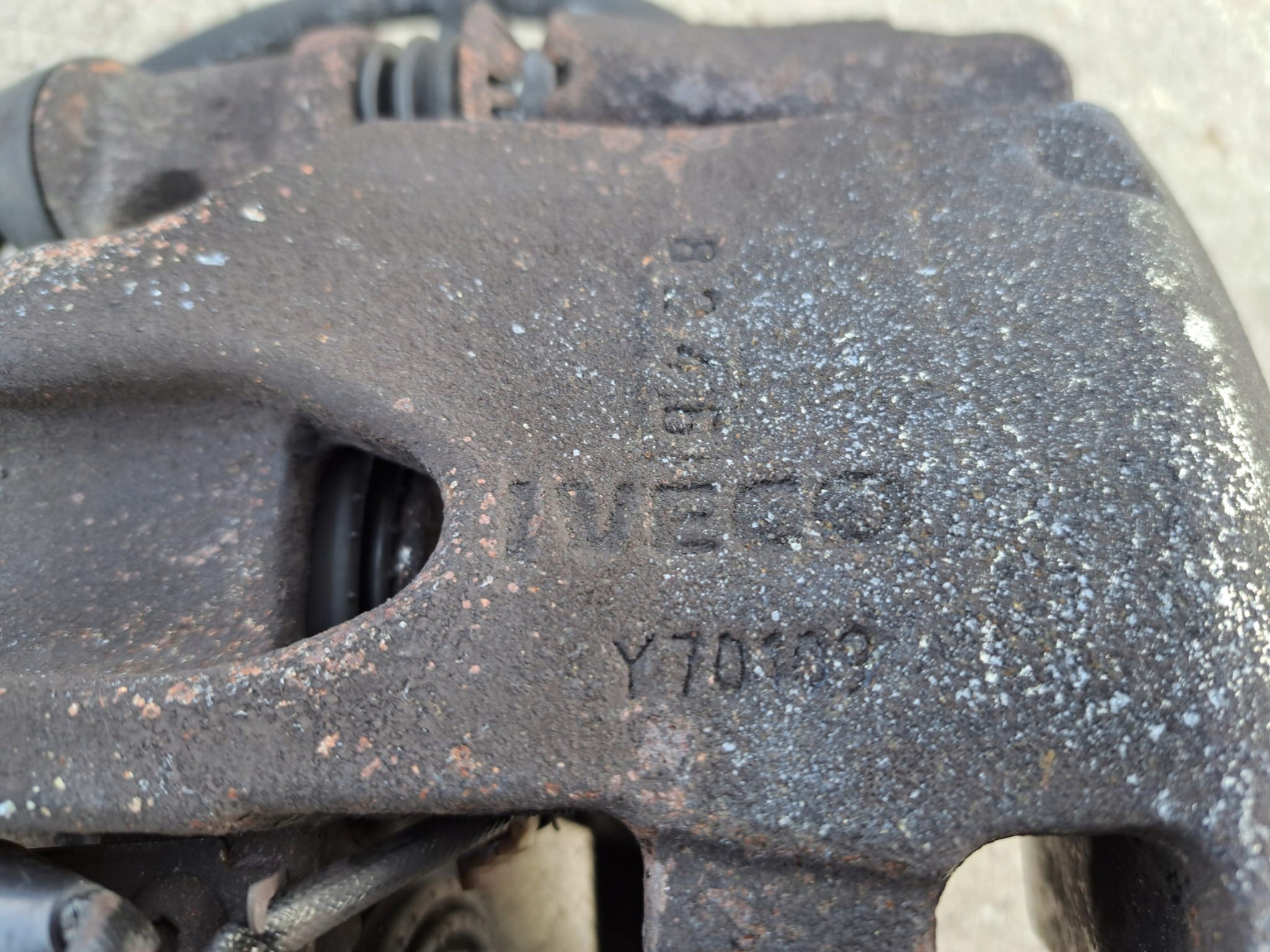 caliper brake front front right IVECO DAILY IV 2014-2019R