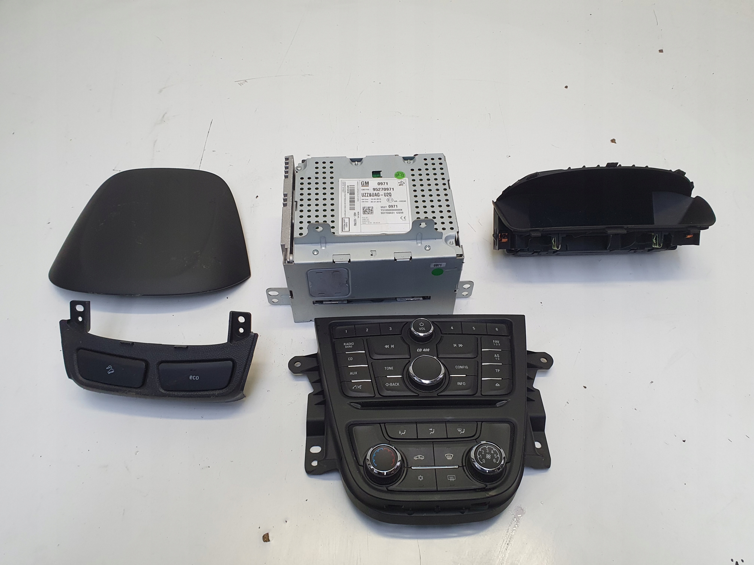 OPEL MOKKA RADIO CD 400 95270971 running board