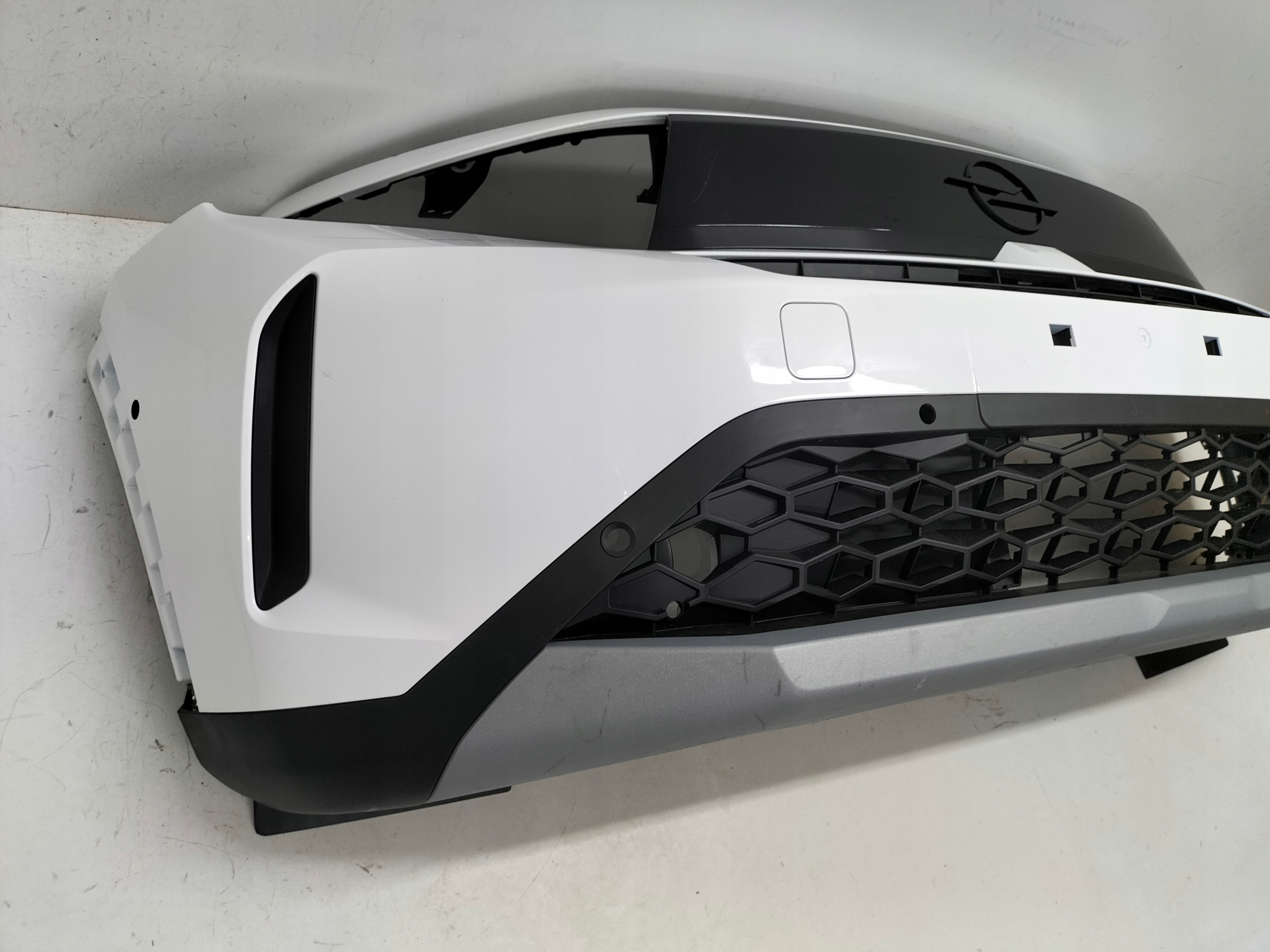 front bumper front OPEL FRONTERA C 24