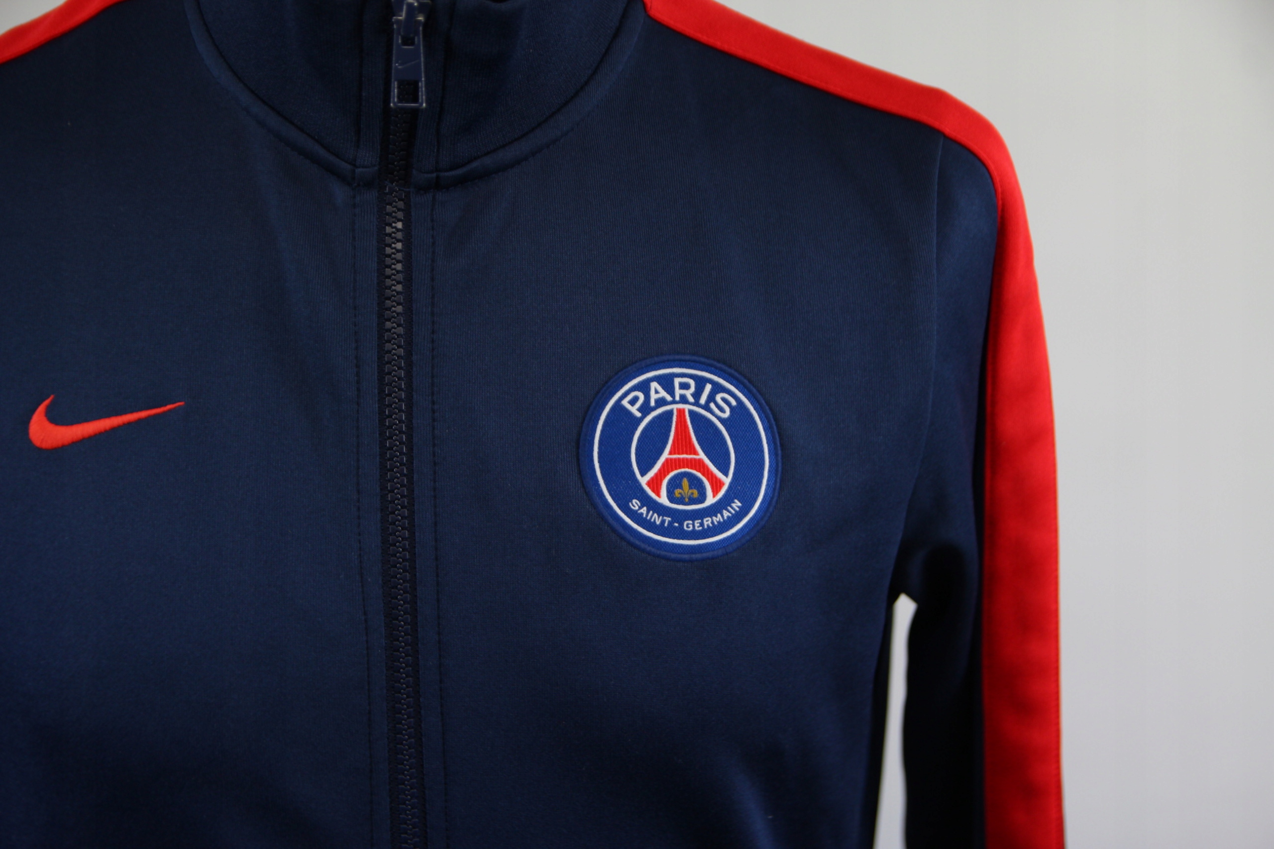Nike PSG bluza piłkarska rozmiar M Kod producenta psg sweatshirt