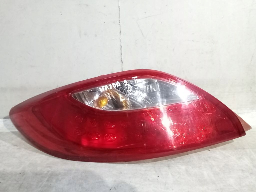 Mazda 2 II DE lights rear part rear. right and left