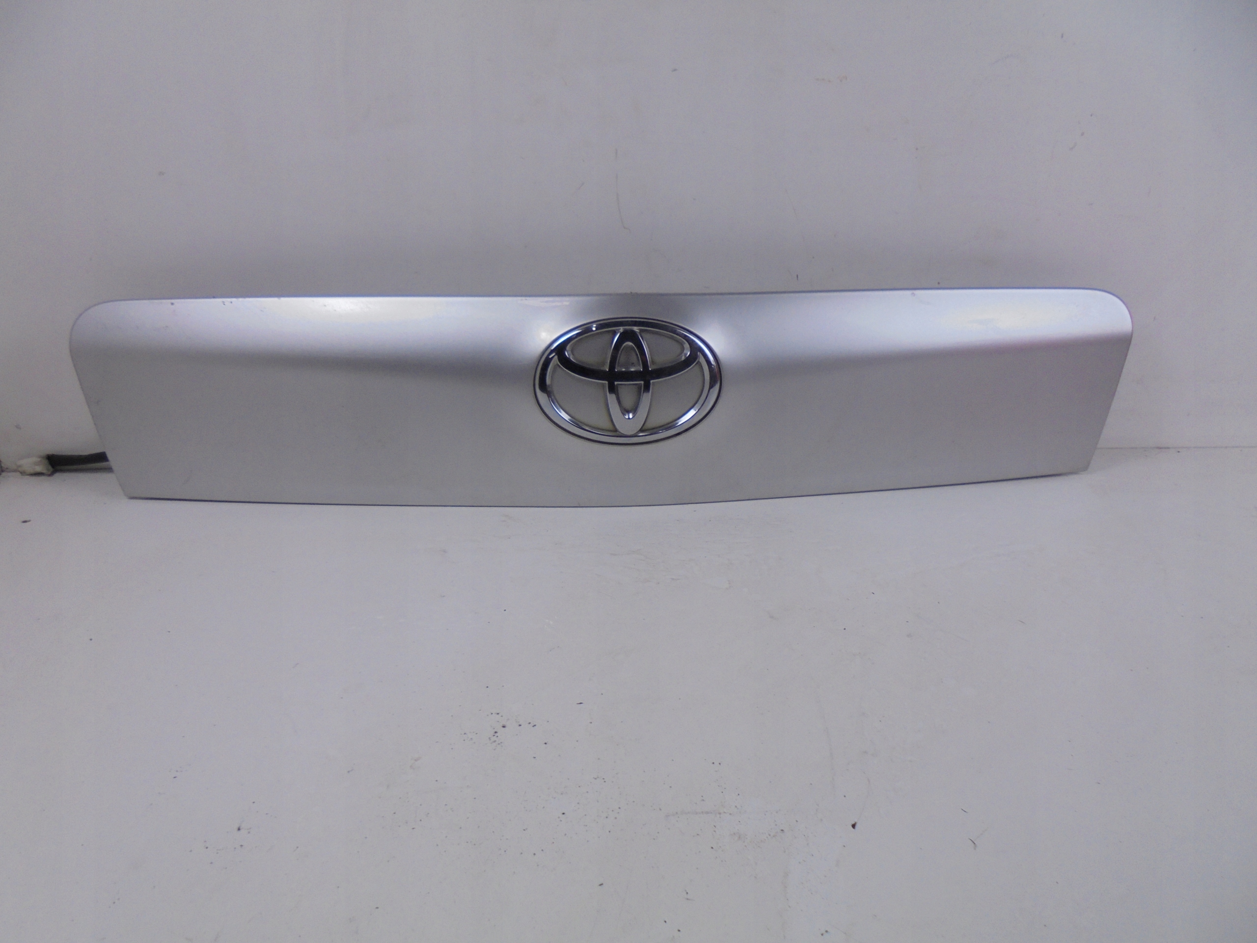 BLENDA KLAPY TYLNEJ 76801-42040 TOYOTA RAV-4 III 1F7