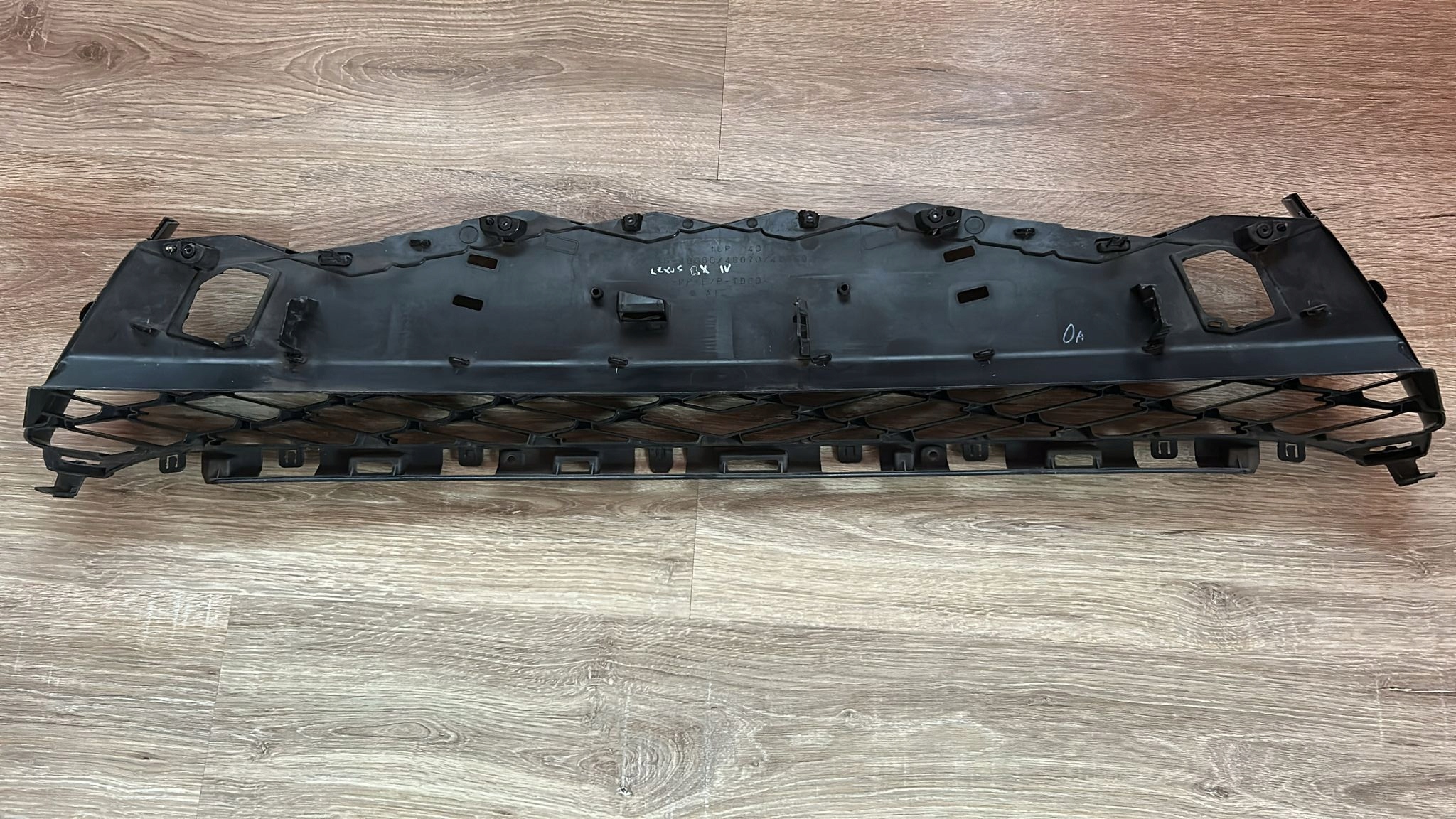 grid of a bumper central front front LEXUS RX IV 15-19
