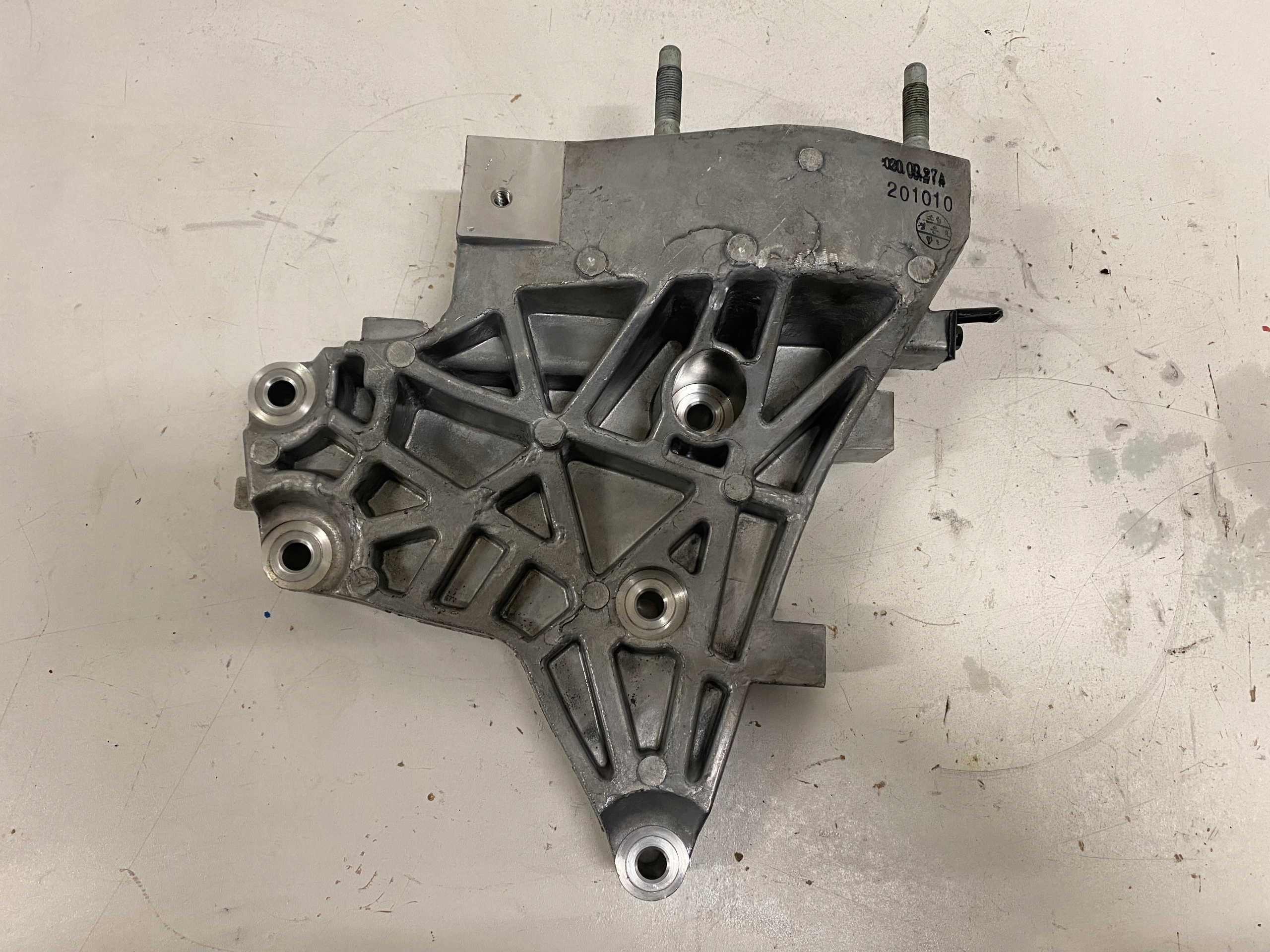 holder engine mount KIA NIRO EV 16-22