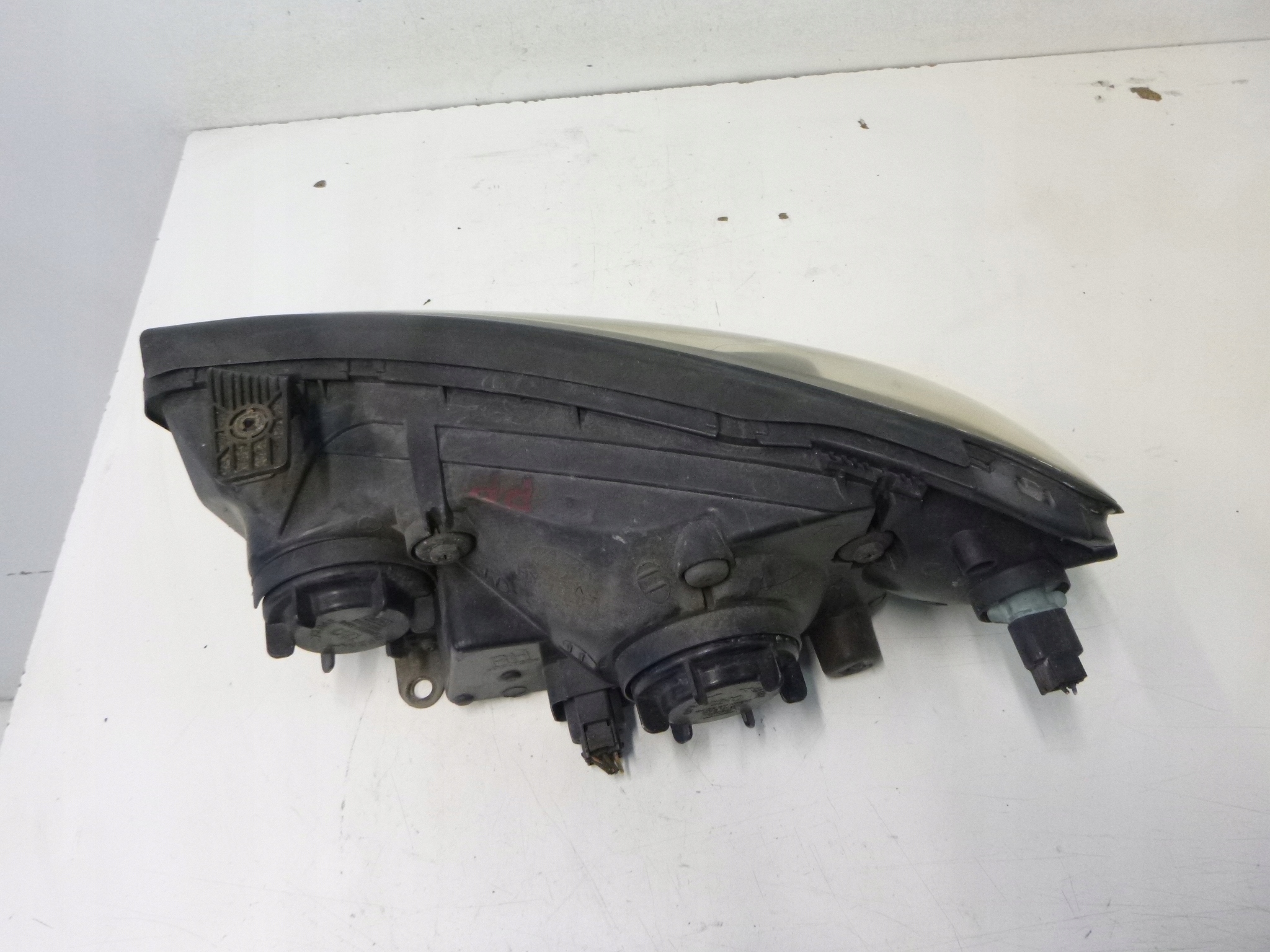 light front Hyundai Elantra 2000r.