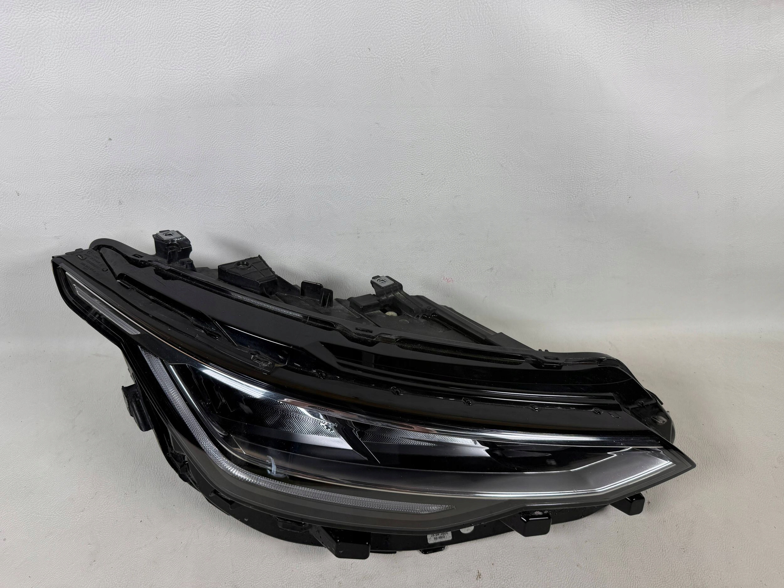 Vw Golf 8 VIII Lift 25- full led light right front front