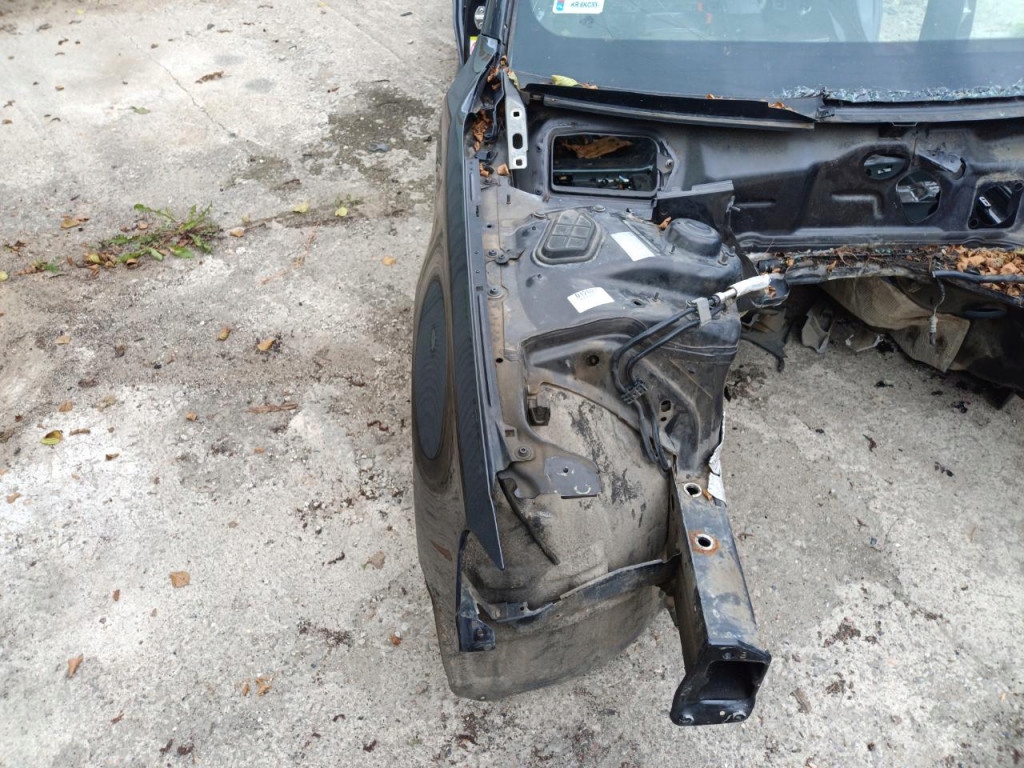 AUDI A4 B8 ĆWIARTKA PODŁUZNICA PRAWA PRZÓD