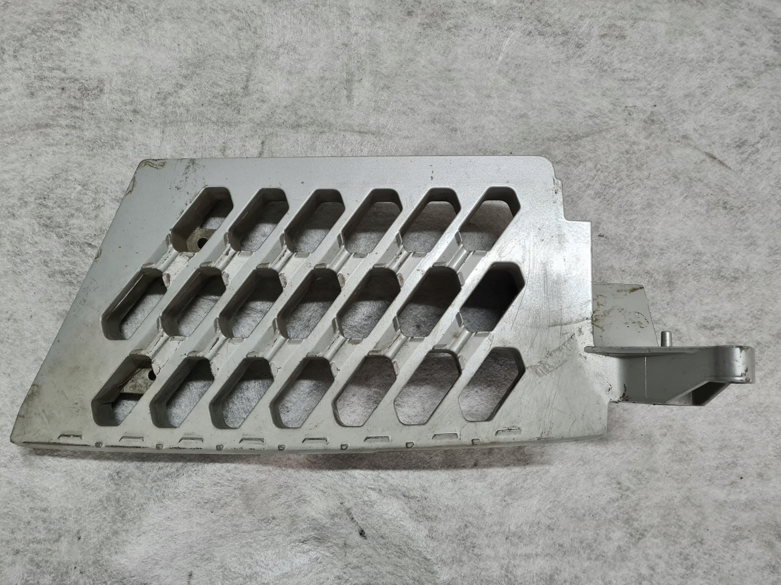 Volvo fh4 нижній правий ступінь RH