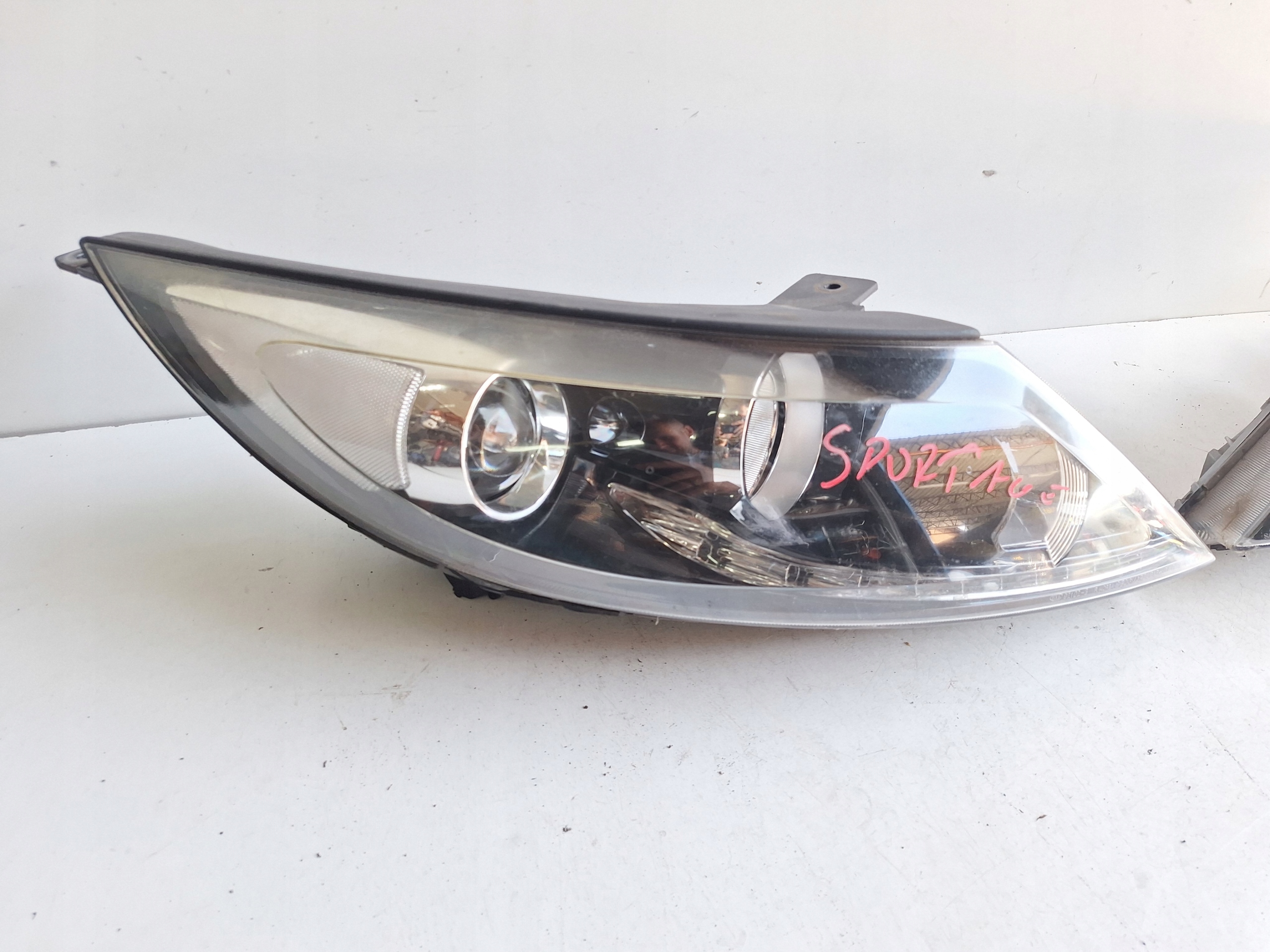 KIA SPORTAGE III 10-14 light left + LED UK
