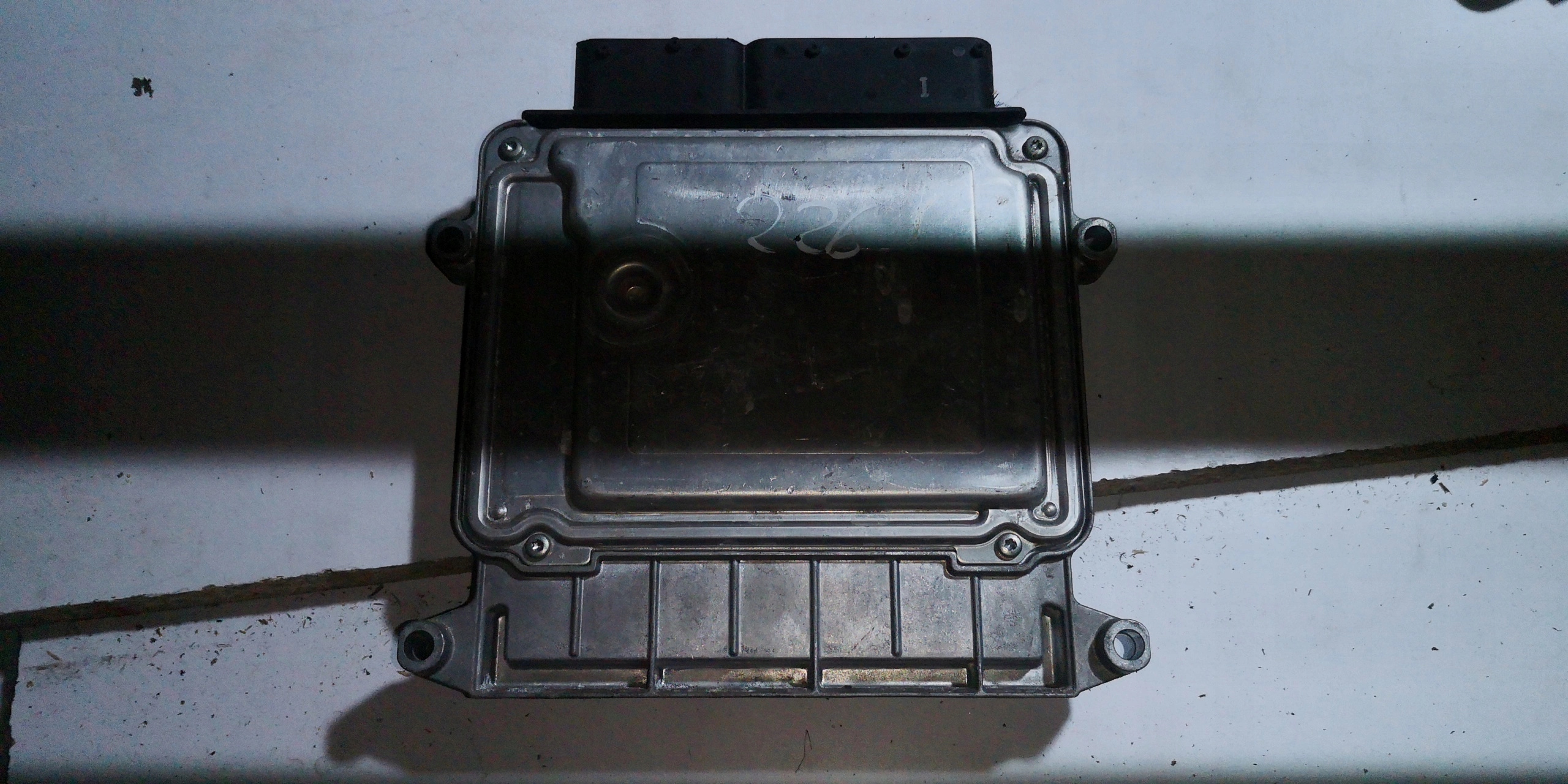 computer ECU HYUNDAI I20 39110-03345 9030933220KD
