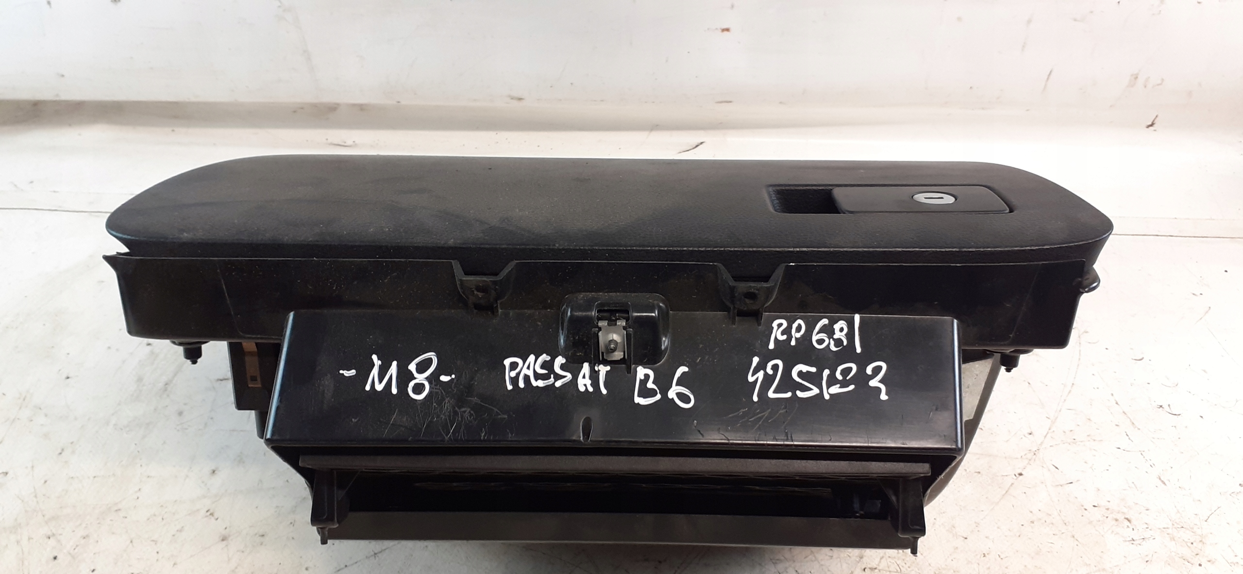 Handschuhfach des Beifahrers VW PASSAT B6 EUROPA