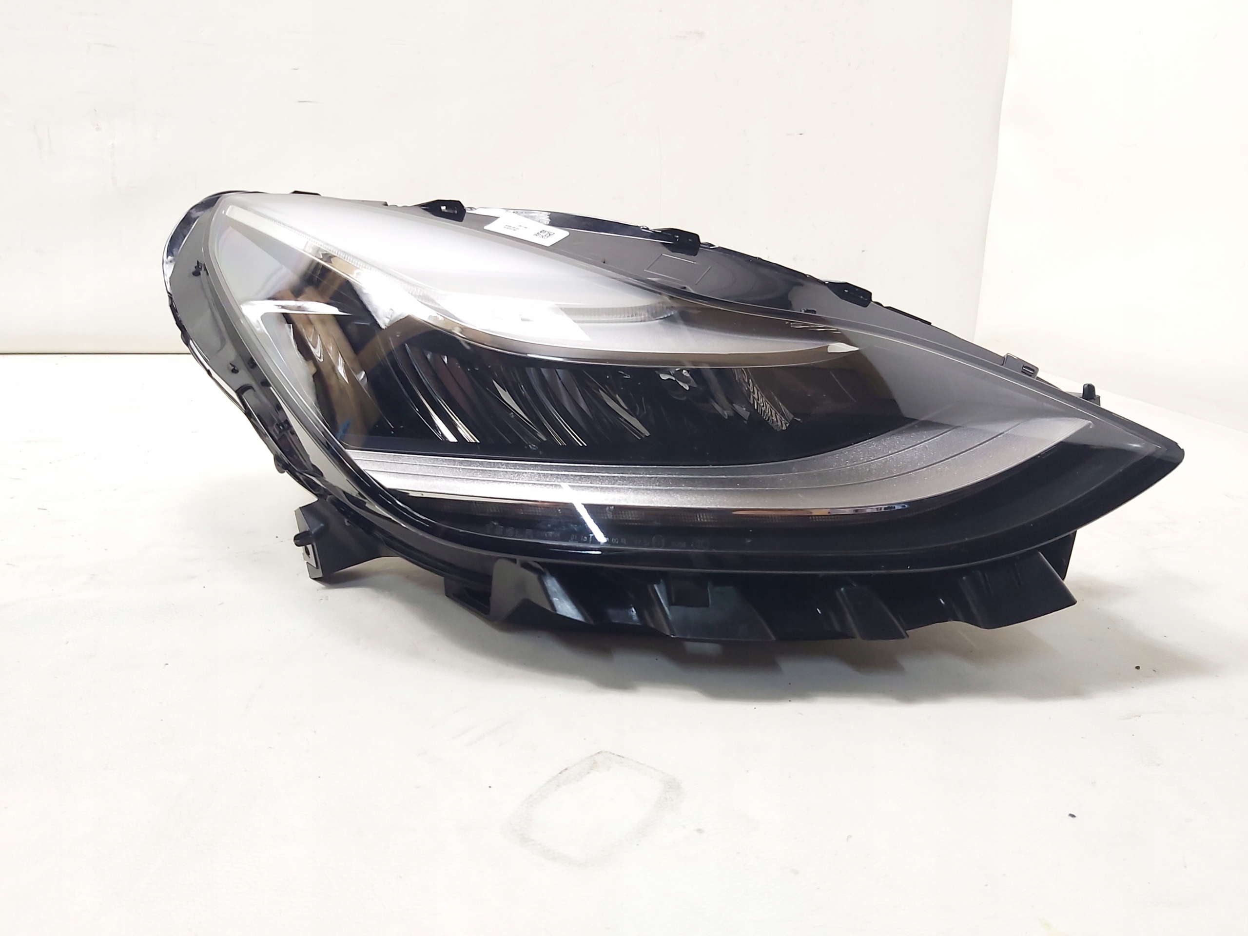 ФАРА ПРАВА ПЕРЕД ПЕРЕДНЯ TESLA МОДЕЛЬ 3 ПОВНИЙ КОМПЛЕКТ LED 1077376-00-C