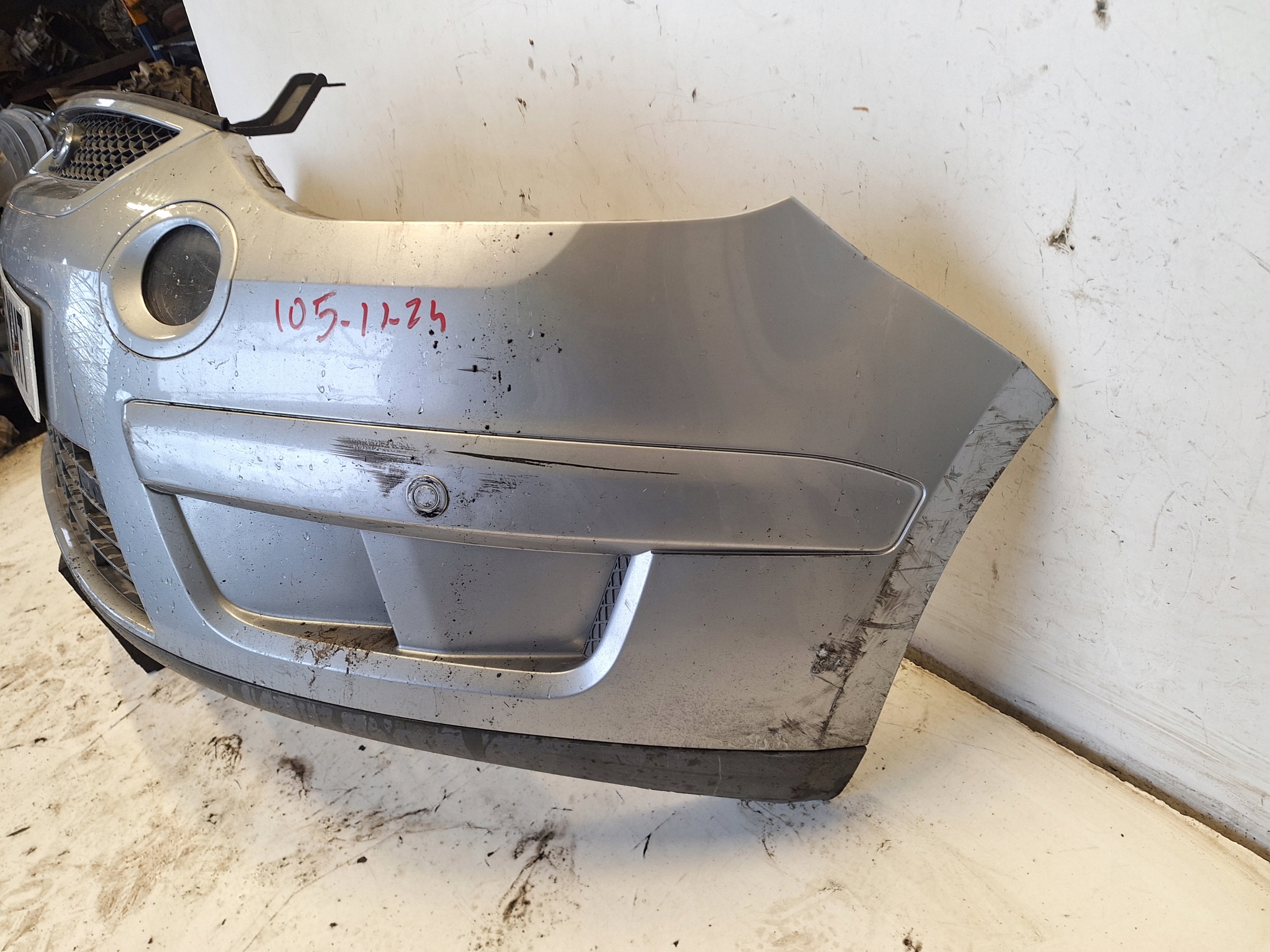 FORD S-MAX MK1 05-10 bumper + PDC