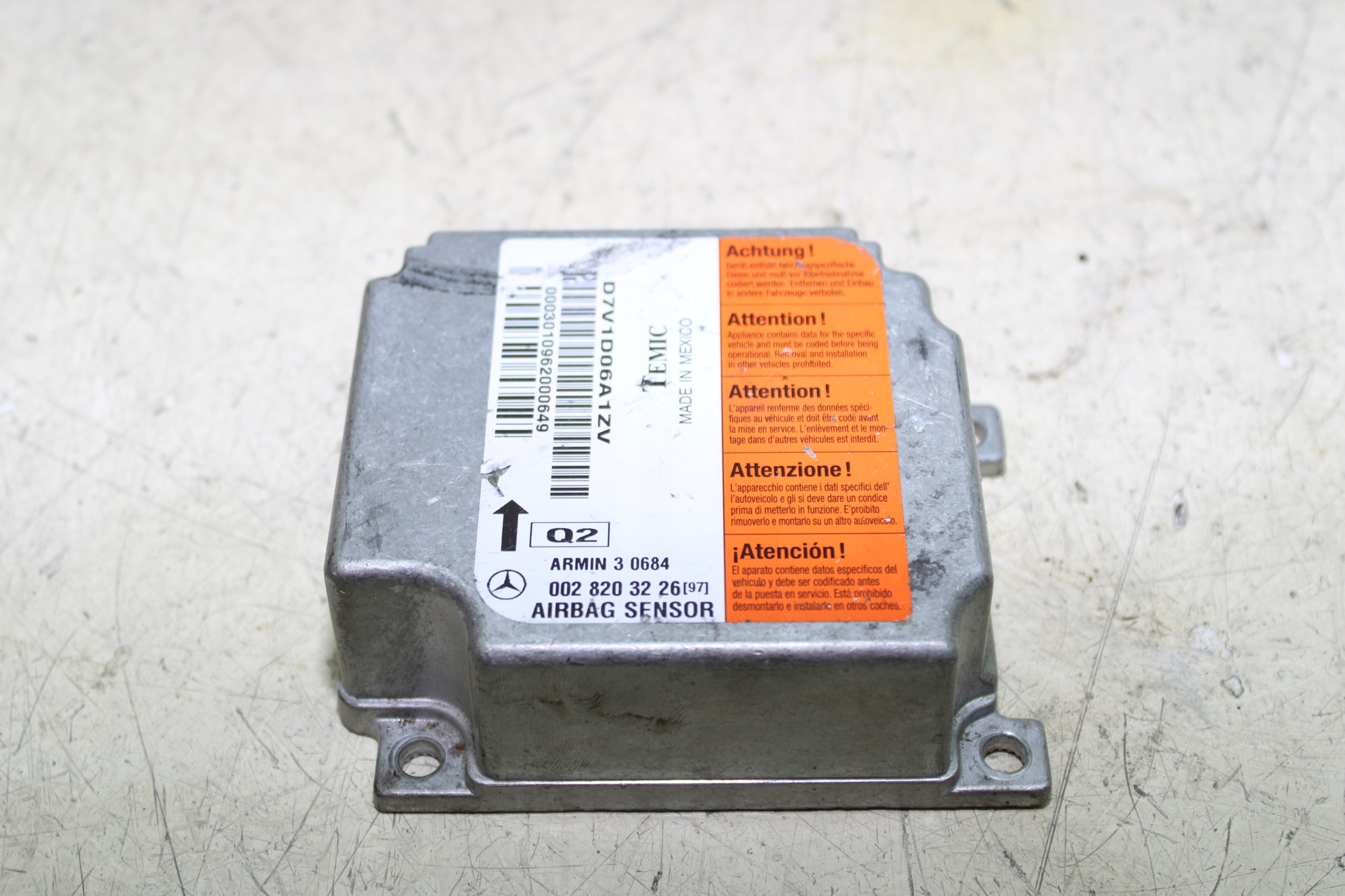 MERCEDES W210 LIFT MODUŁ SENSOR AIRBAG PODUSZEK STEROWNIK 0028203226