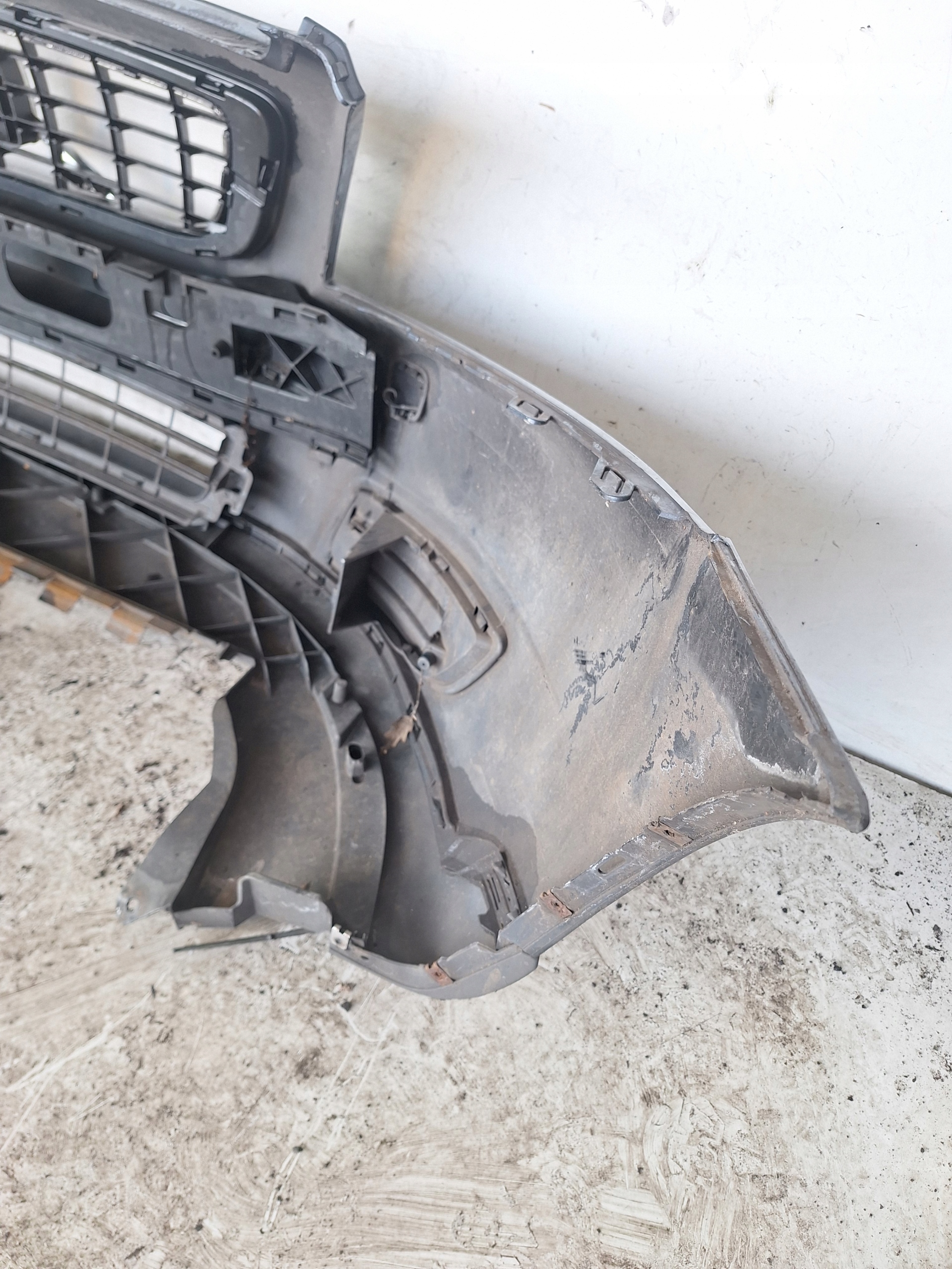 VOLVO V50 LIFT 08-12 bumper