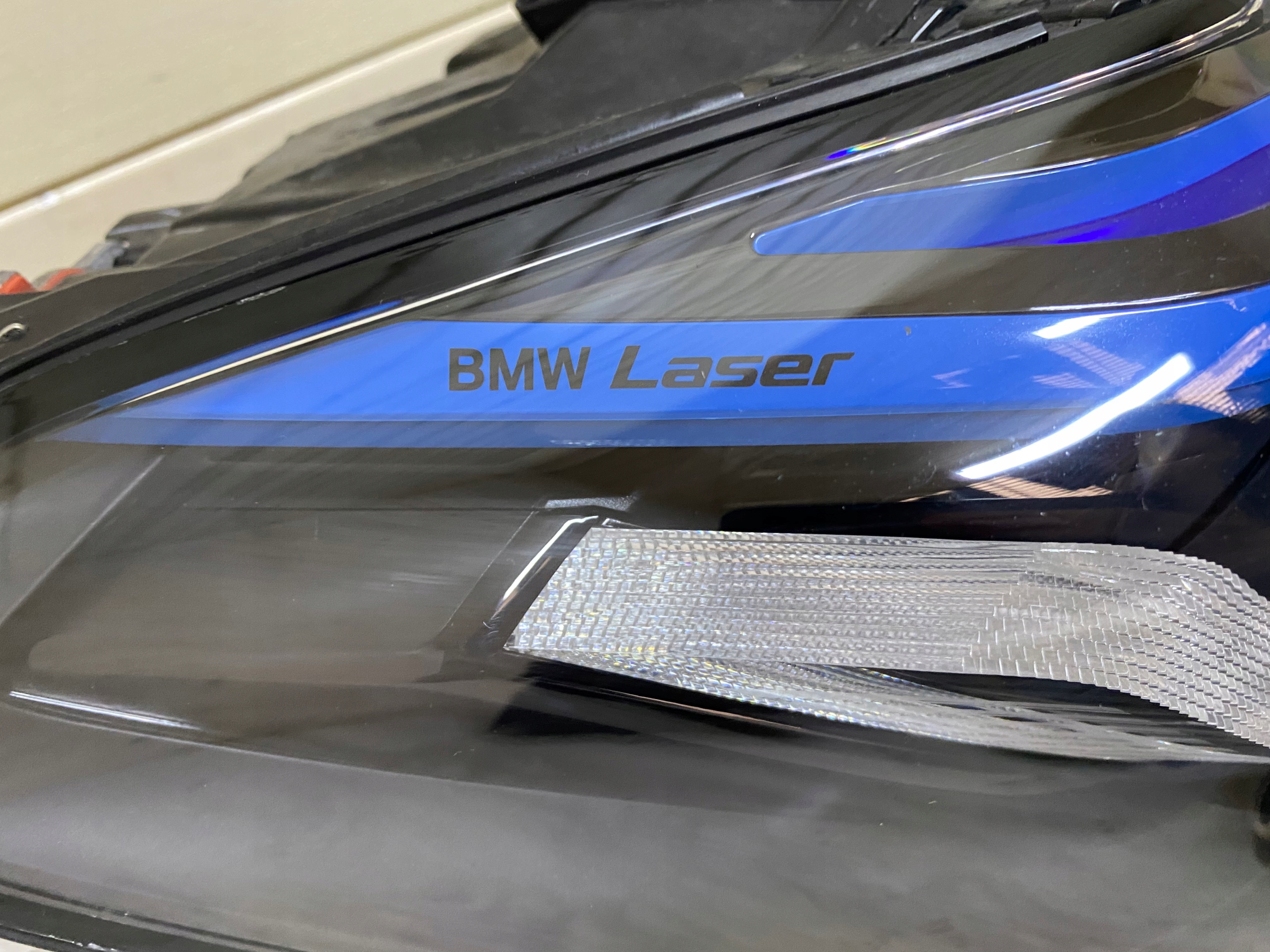 BMW 5 G30 G31 LASER light right 8082662