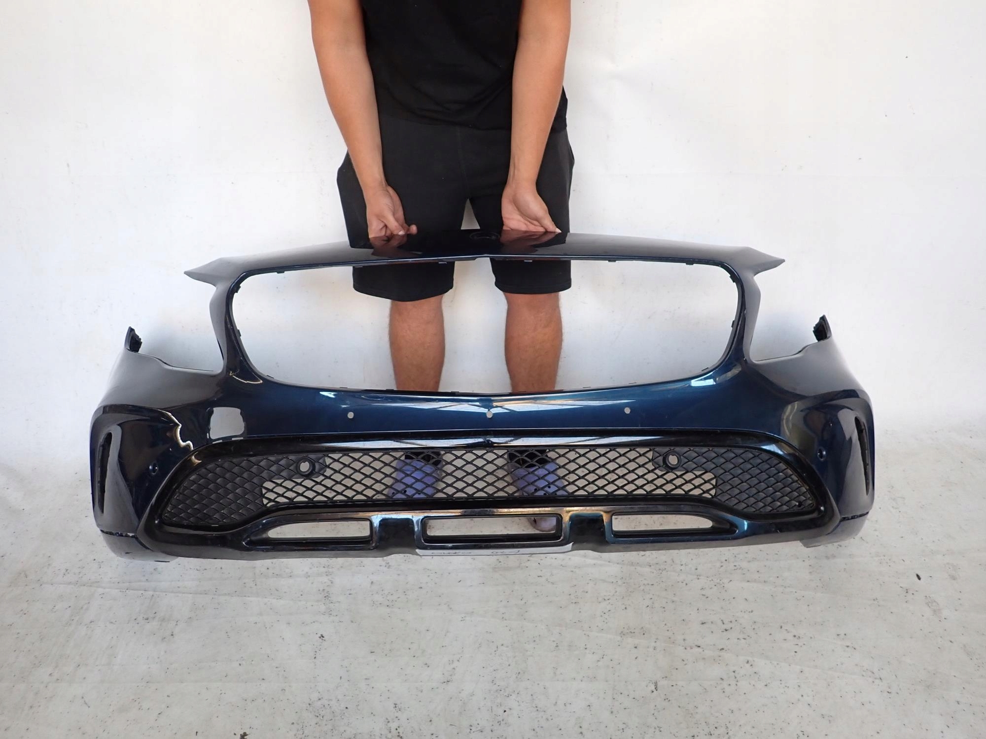 MERCEDES GLA and 1 X156 LIFT 16-19 bumper front front PDC