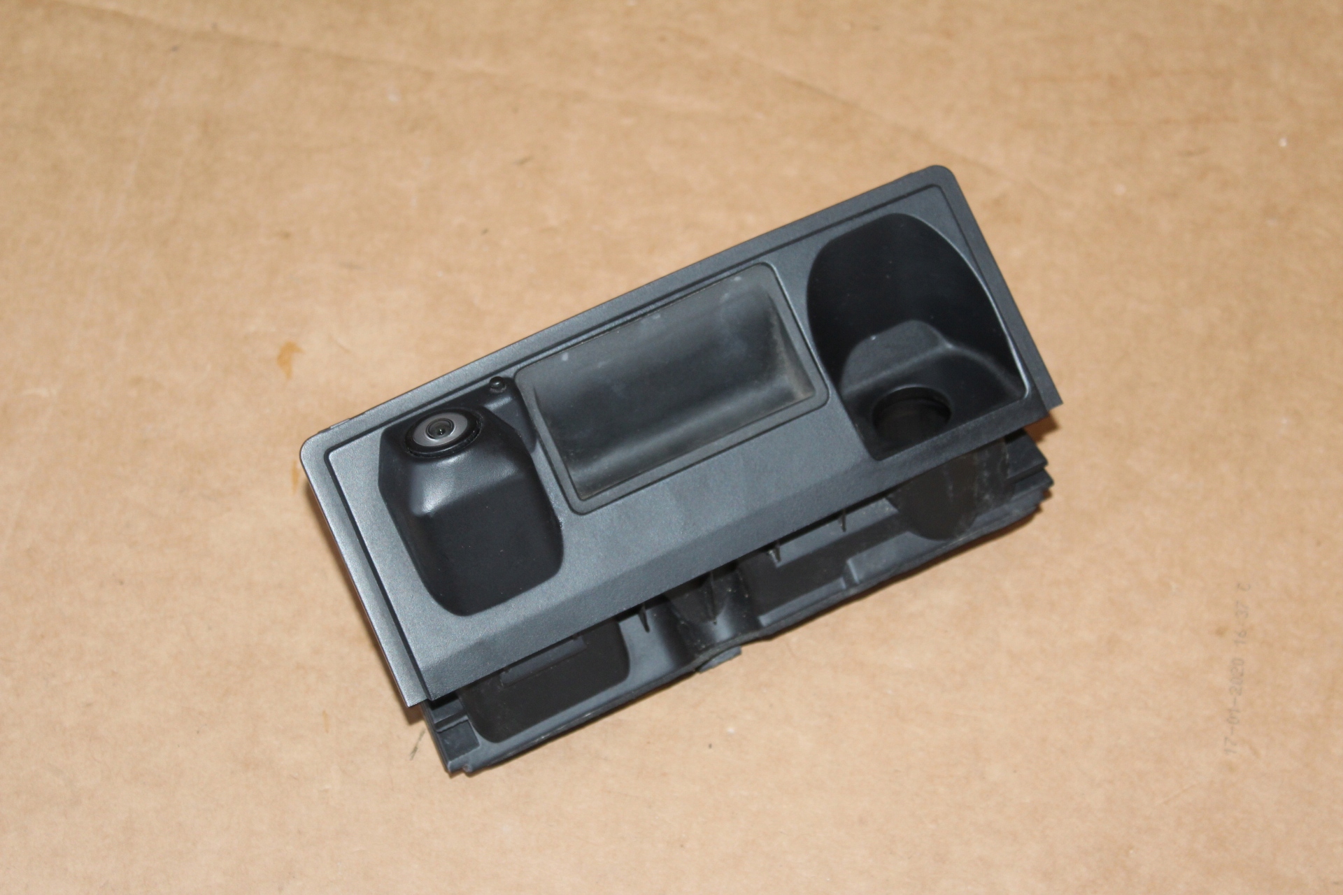 4N0980546A 4N0827574B - Камера заднього виду Audi A8 D5 4N