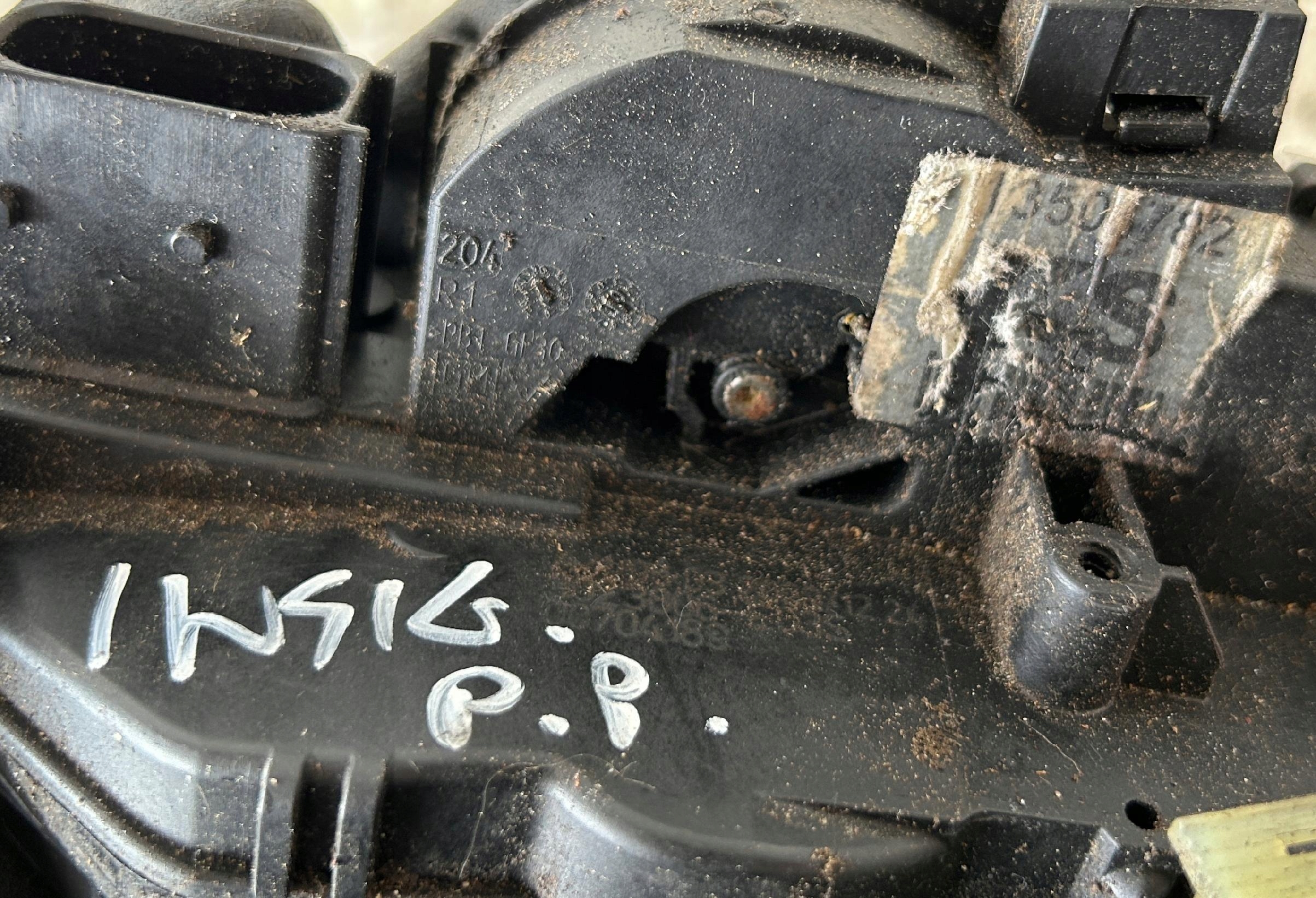 lock door right front OPEL INSIGNIA A 13503782