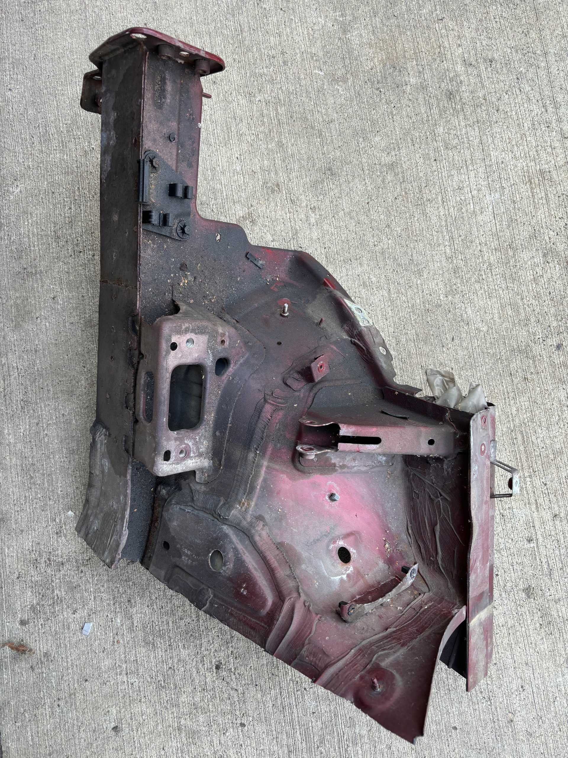 ЧЕТВЕРТЬ ЛОНЖЕРОН ПРАВА ПЕРЕД VW TIGUAN In0