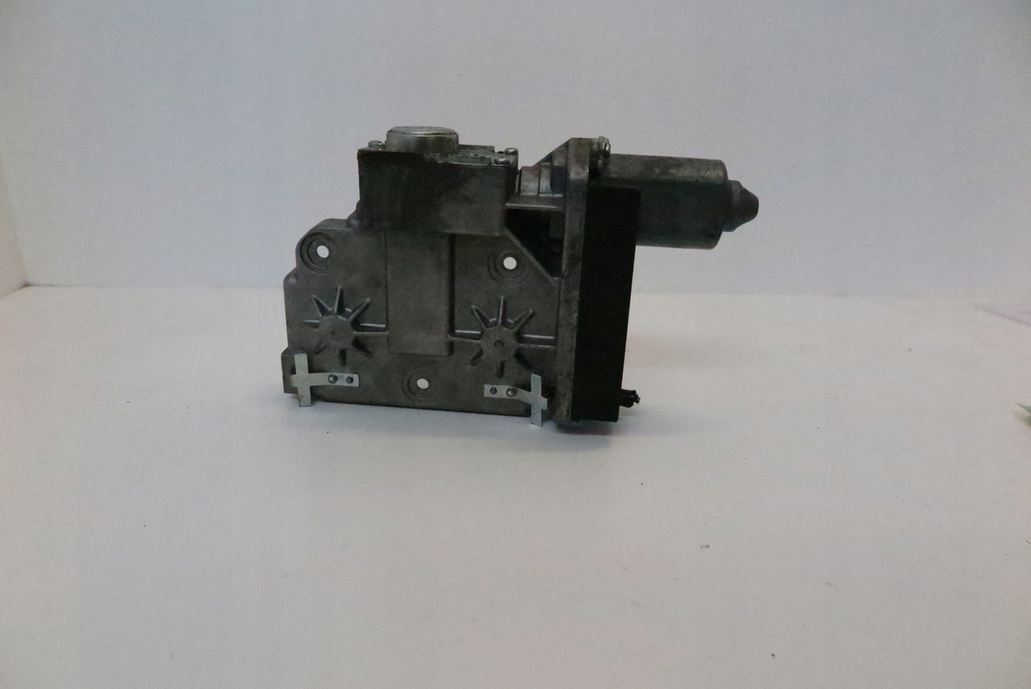 MECHANIZM HAMULCA RĘCZNEGO BMW 7 E65 E66 6761383