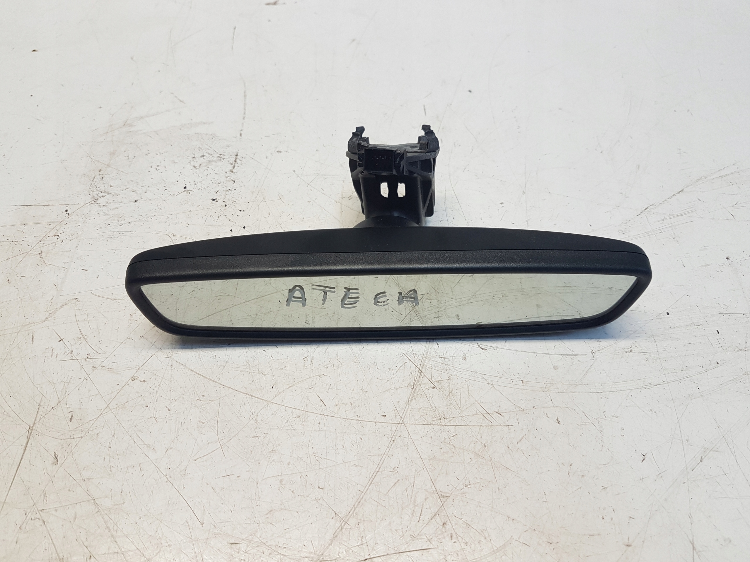 SEAT ATECA ВНУТРЕННЕЕ ЗЕРКАЛО