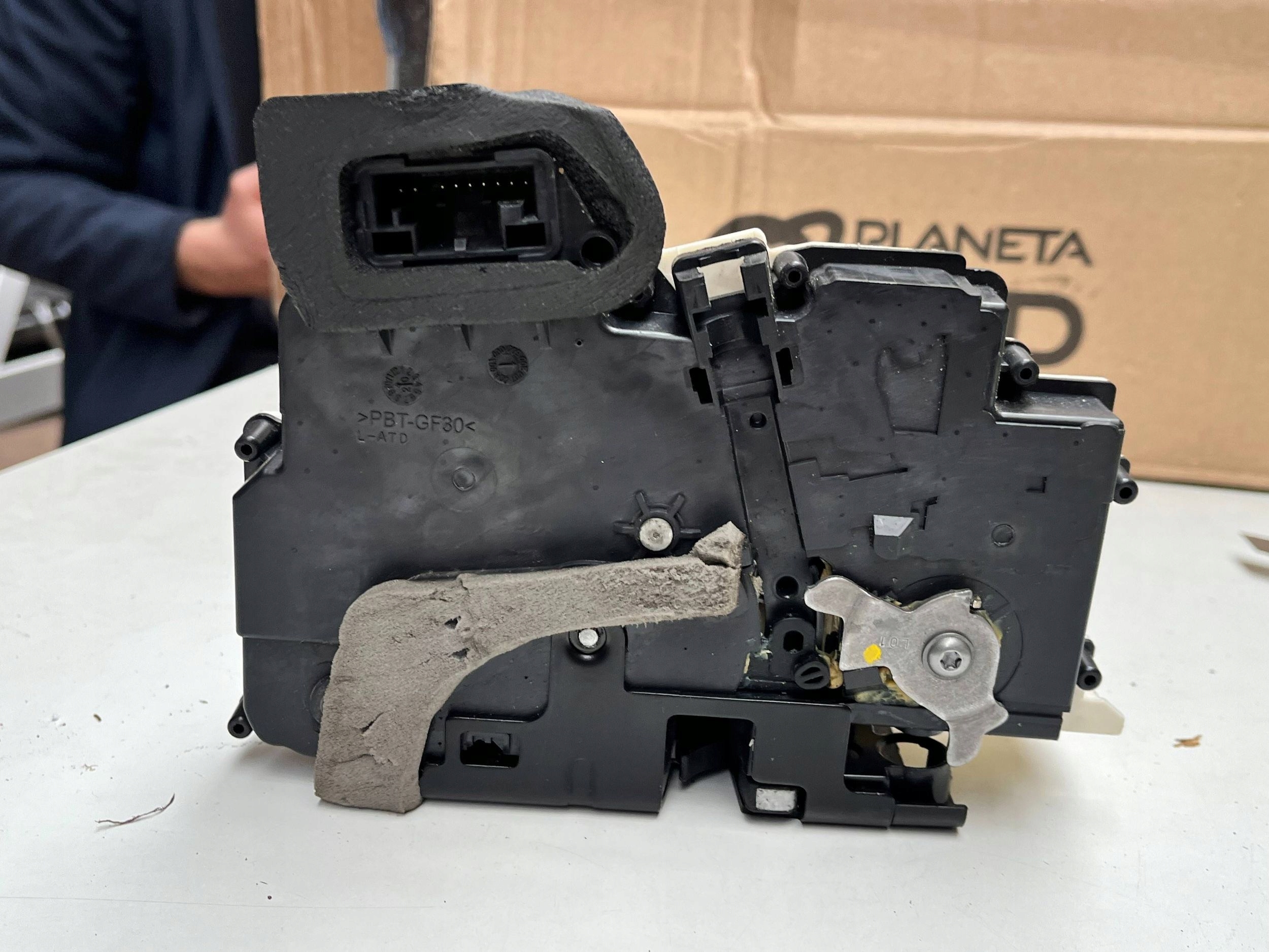 AUDI Q8 A6 C8 lock door left front 4K1837015H !J