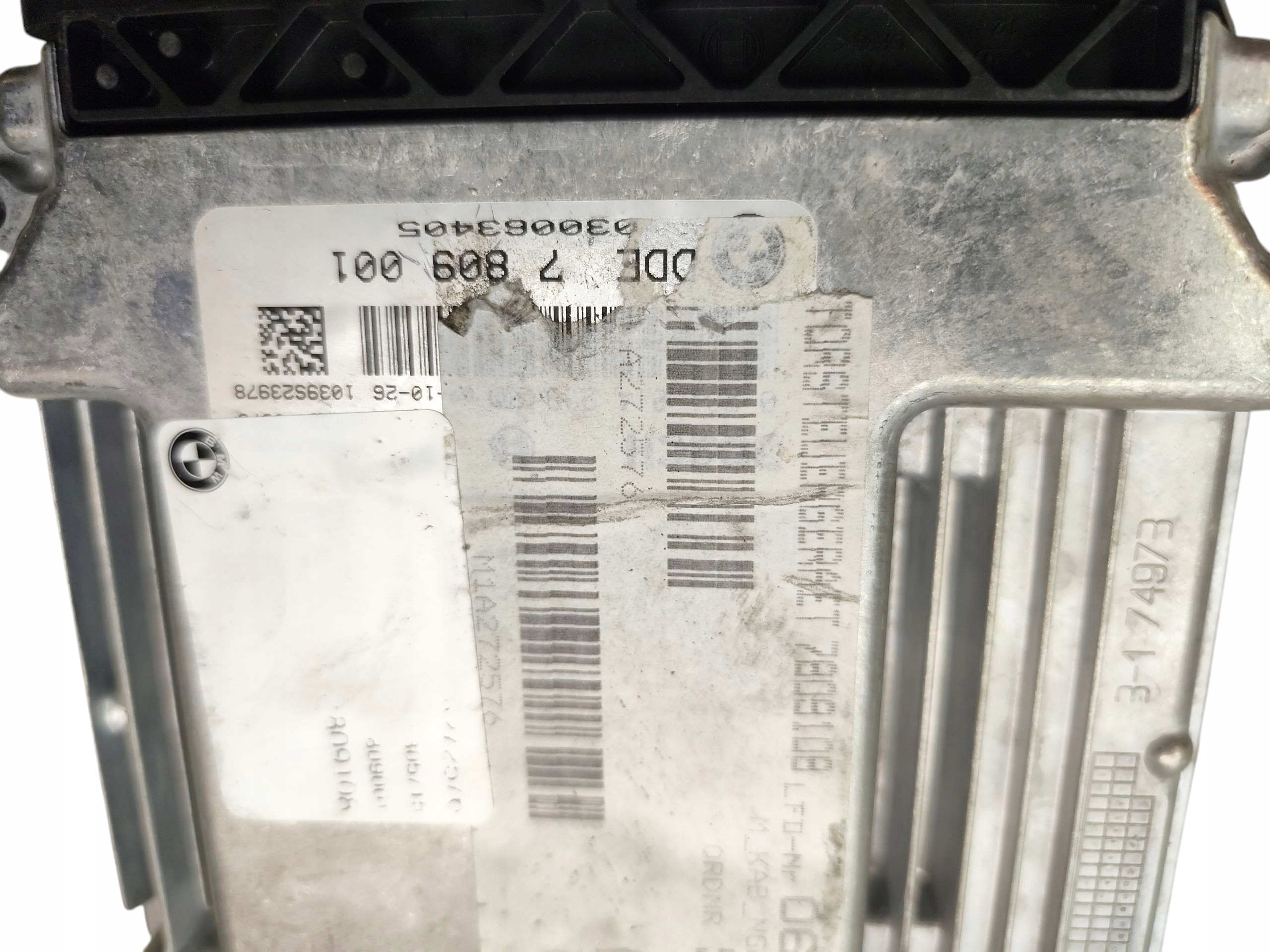 computer control unit of the engine BMW E91 2.0 D N47D20 143KM 7809001