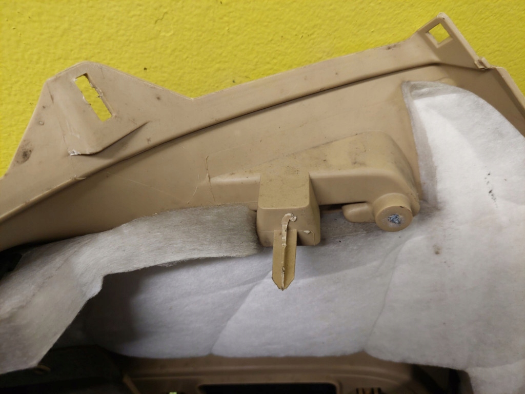 VW TOUAREG and side left boot 7L6867037