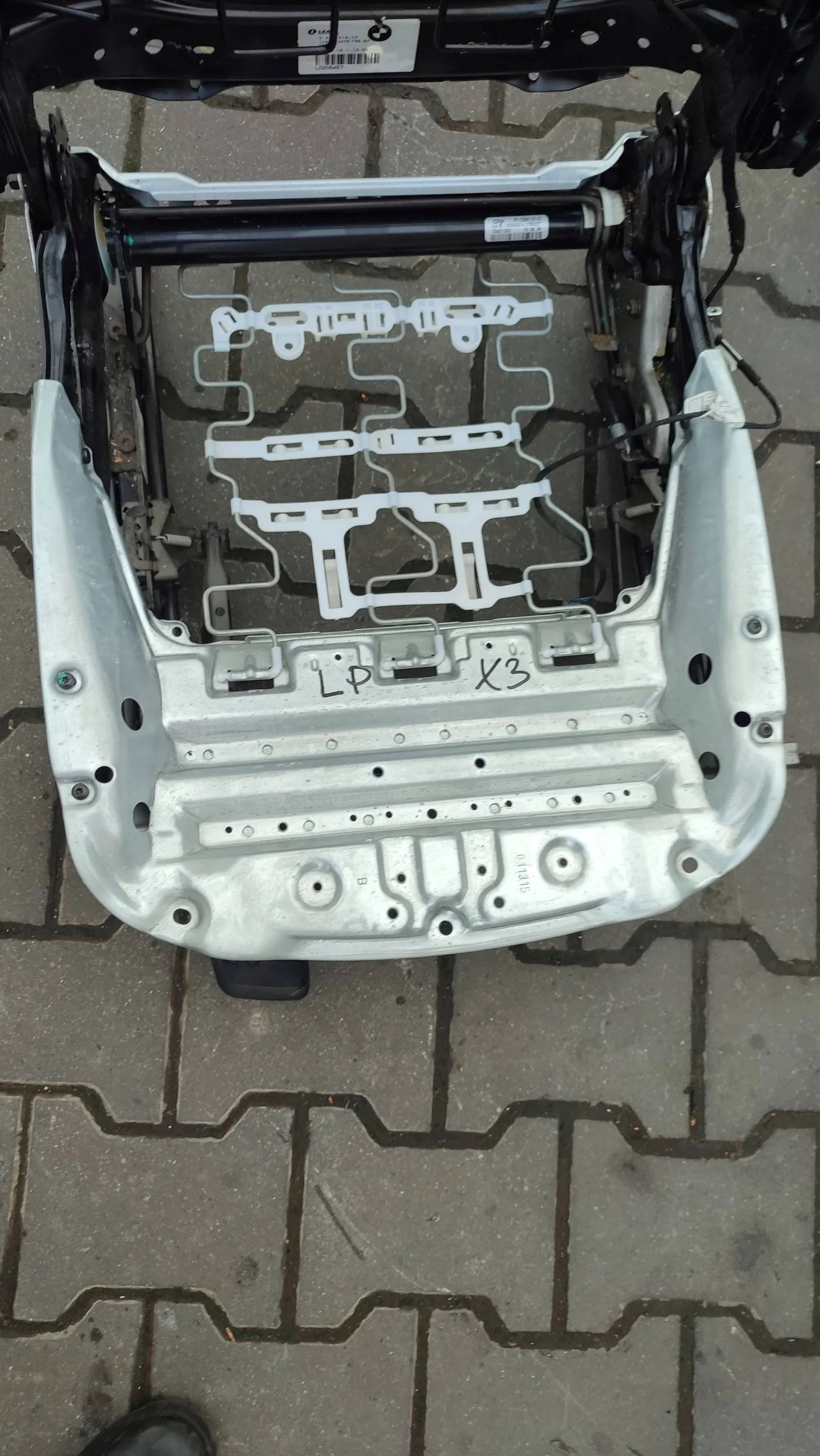 BMW X3 F25 2015 front side left support seat