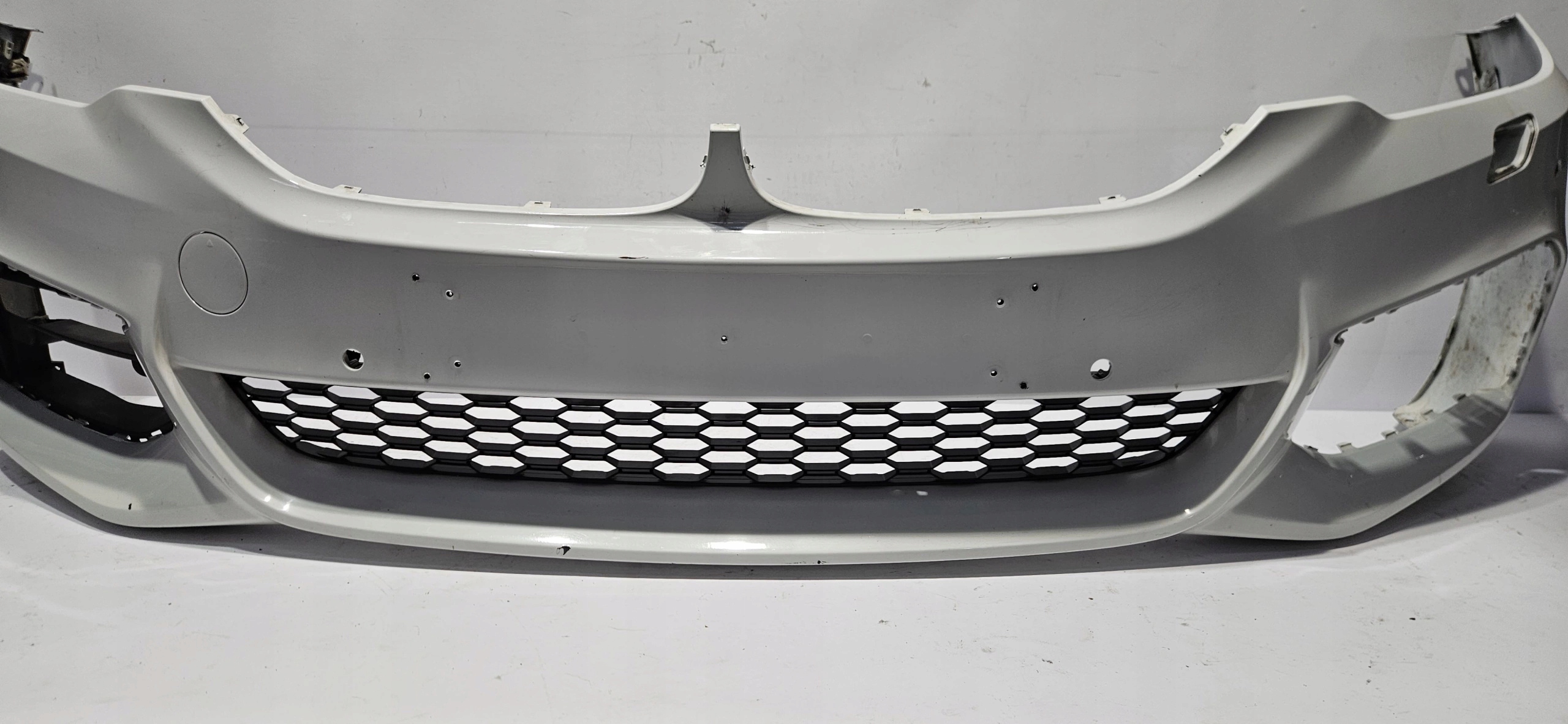 front bumper grid BMW 5 G30 G31 m-packet PDC washers