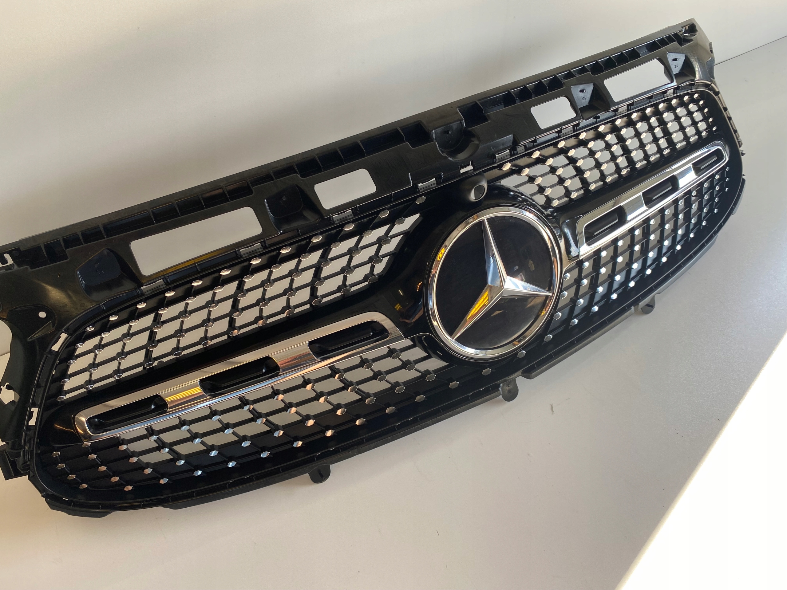 ATRAPA MERCEDES GLA 247 amg pakiet