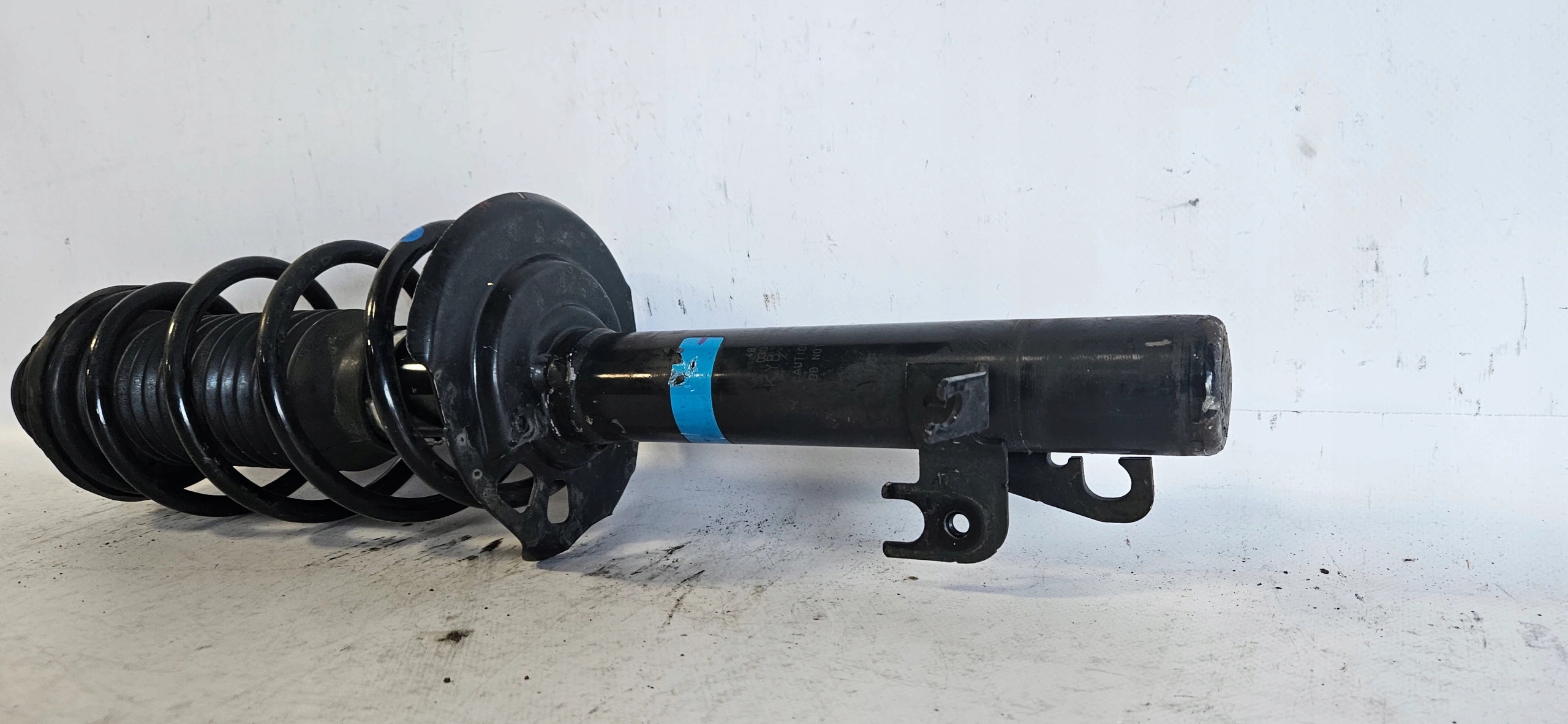 shock absorber left front 108 C1 AYGO II 48520-0H050