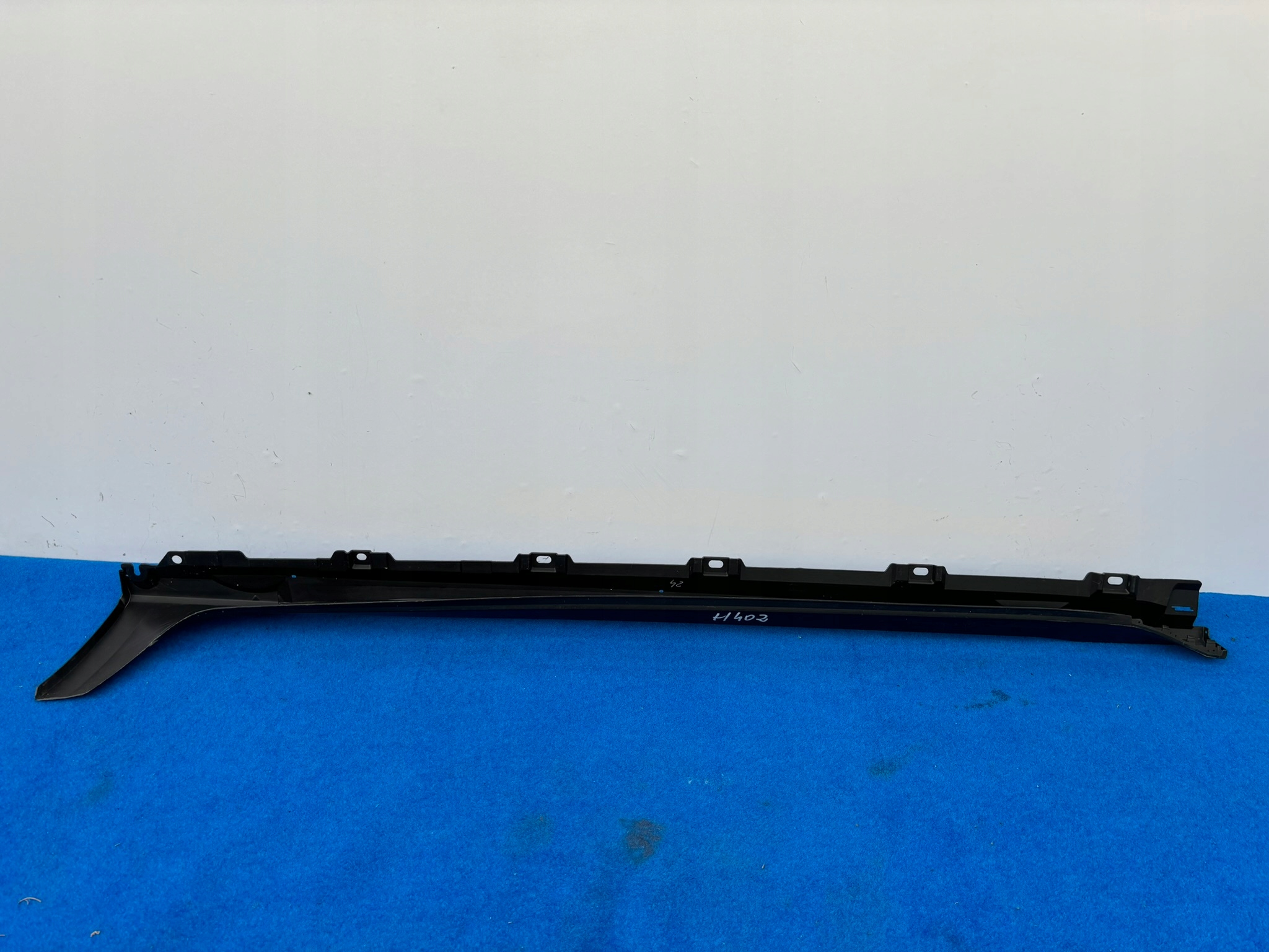 AUDI 4P 4P0 right threshold cap moulding threshold 4P0853856 H402