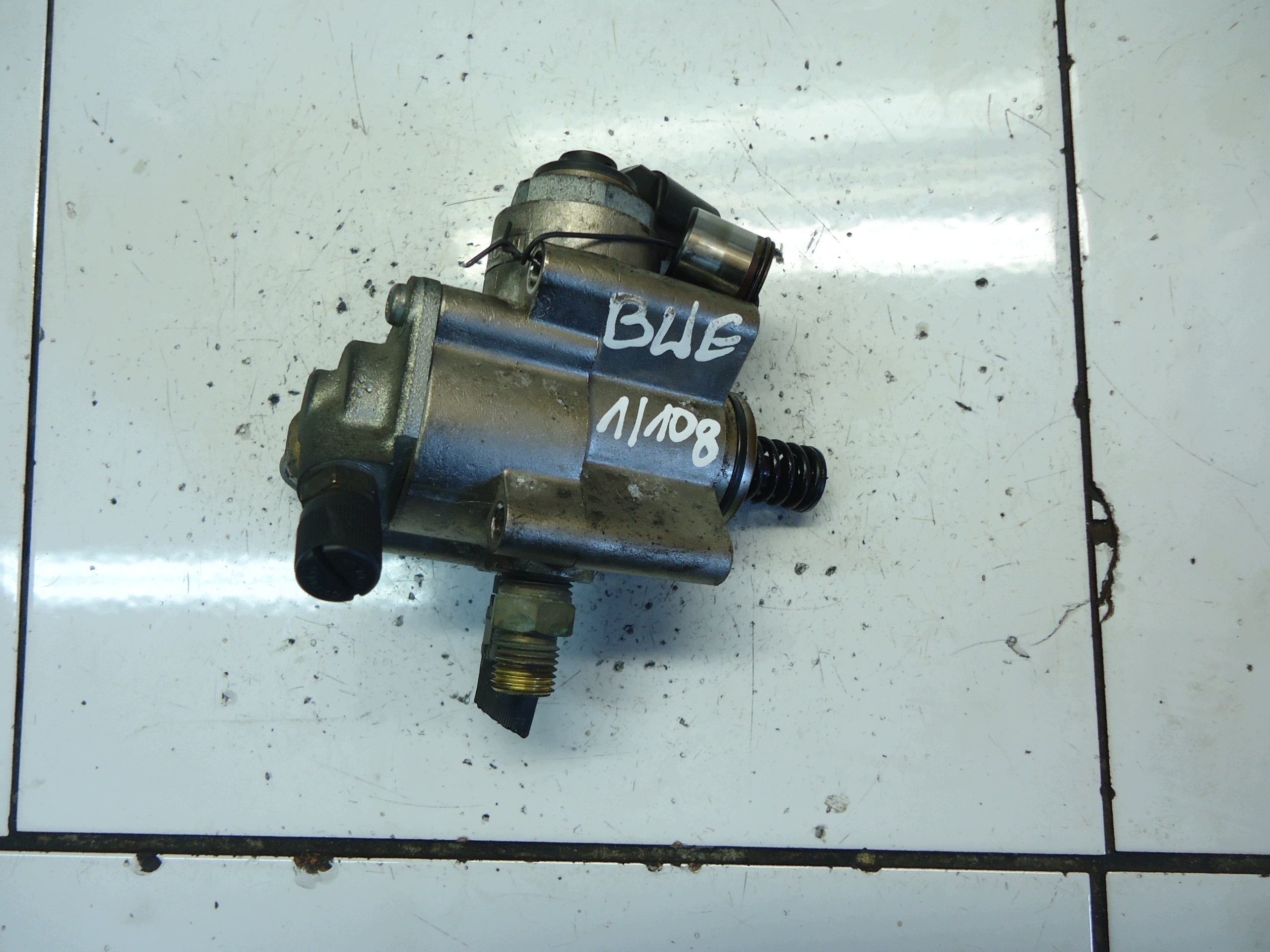 AUDI A4 B7 2.0TFSI BWE pompe d'injection 06F127025H