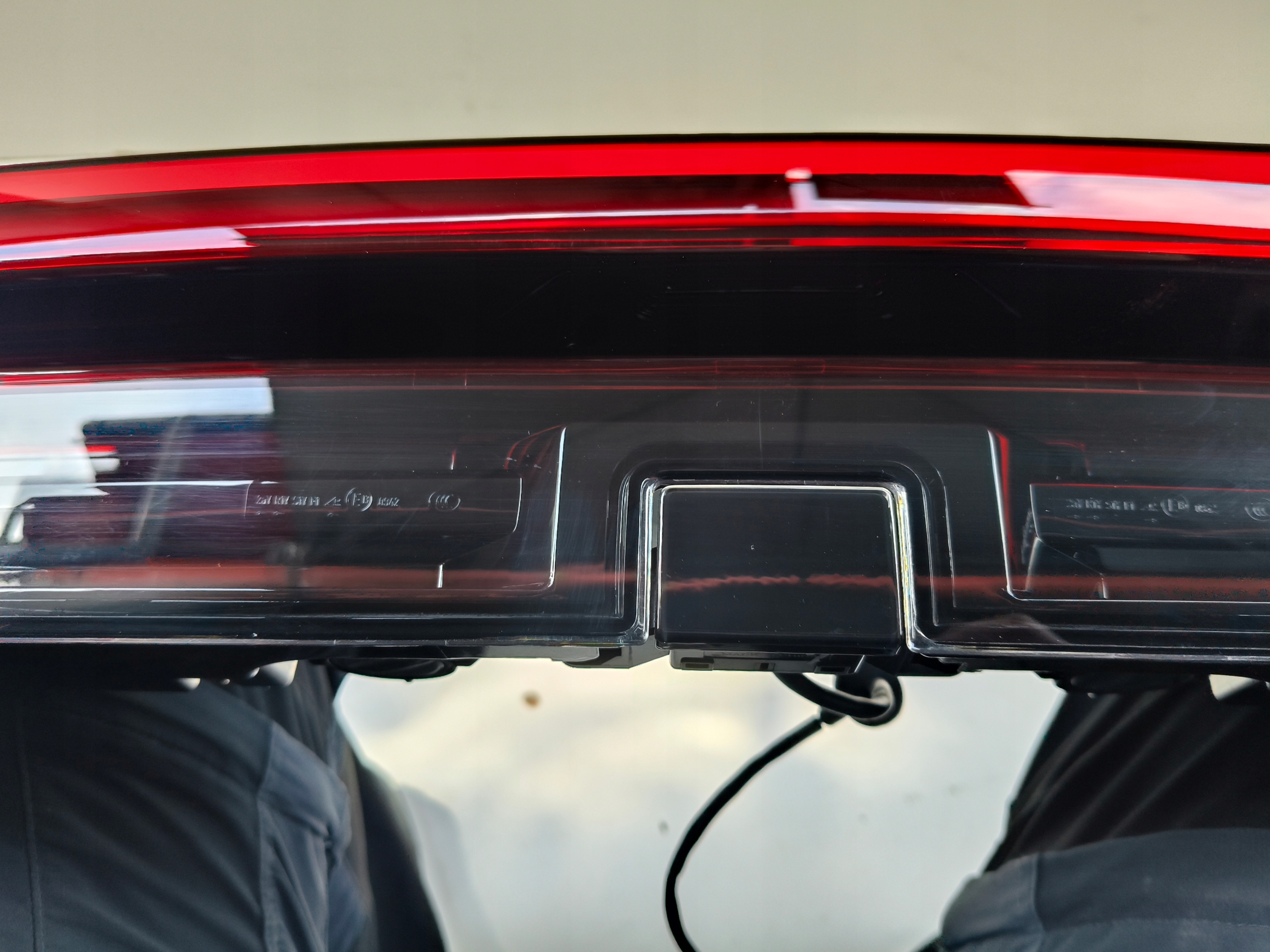 light rear cap bonnet VOLVO POLESTAR 4 24- LED