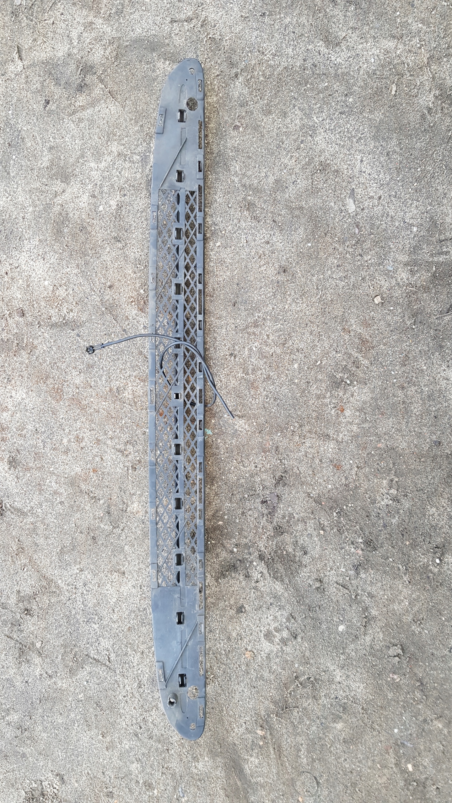 MERCEDES W203 grid of a bumper DOL front